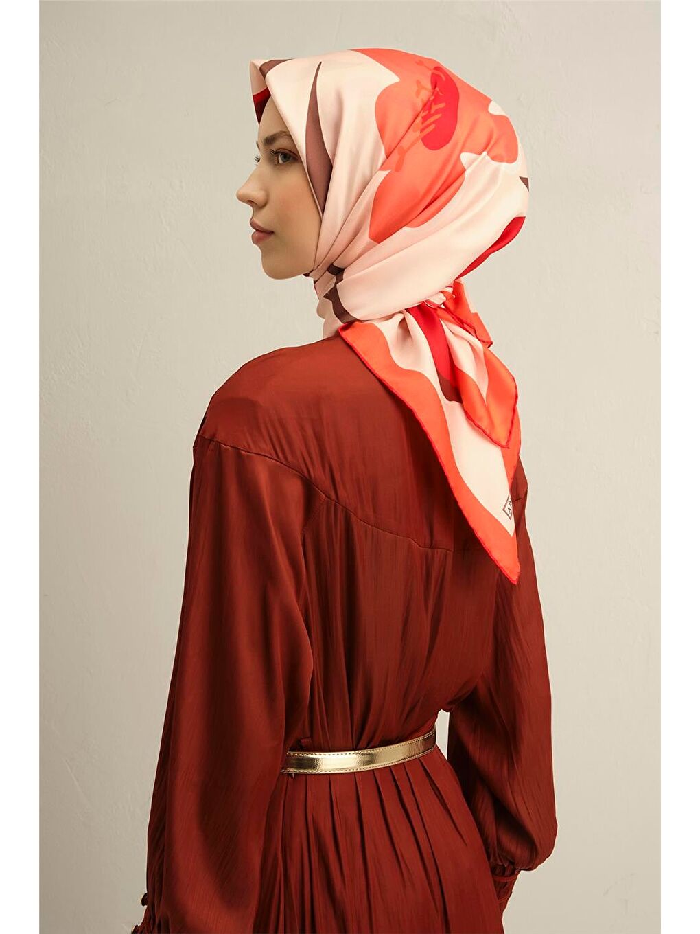 Turuncu Çiçek Desenli Saf İpek Twill Eşarp 9317 31