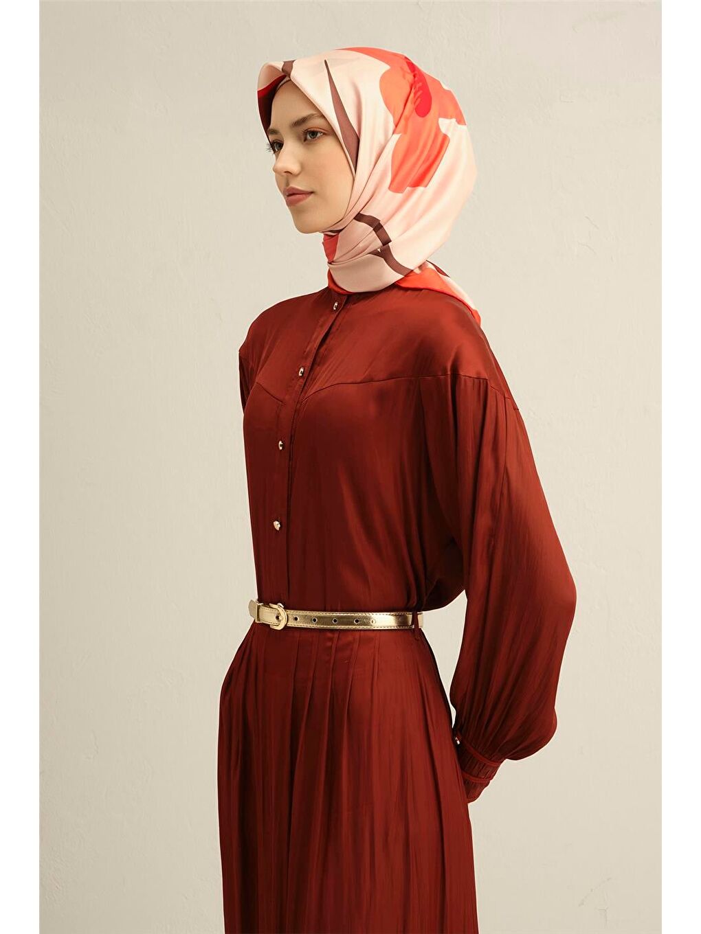 Turuncu Çiçek Desenli Saf İpek Twill Eşarp 9317 31-2