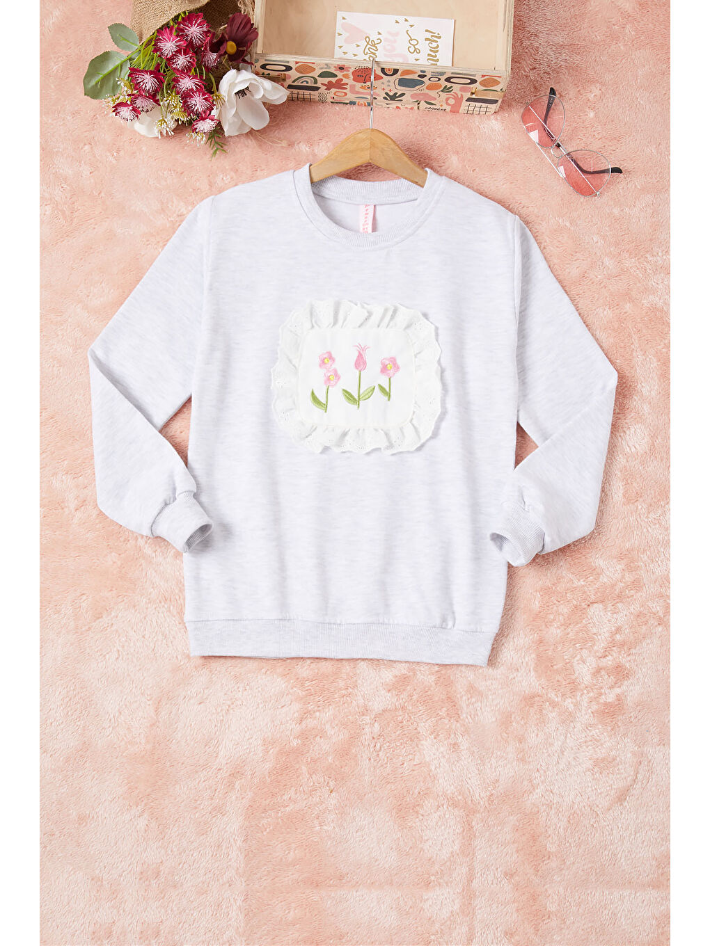 Pembe Life Kids Club Gri Dantelli Lale Nakışlı Kız Çocuk Sweatshirt 16770