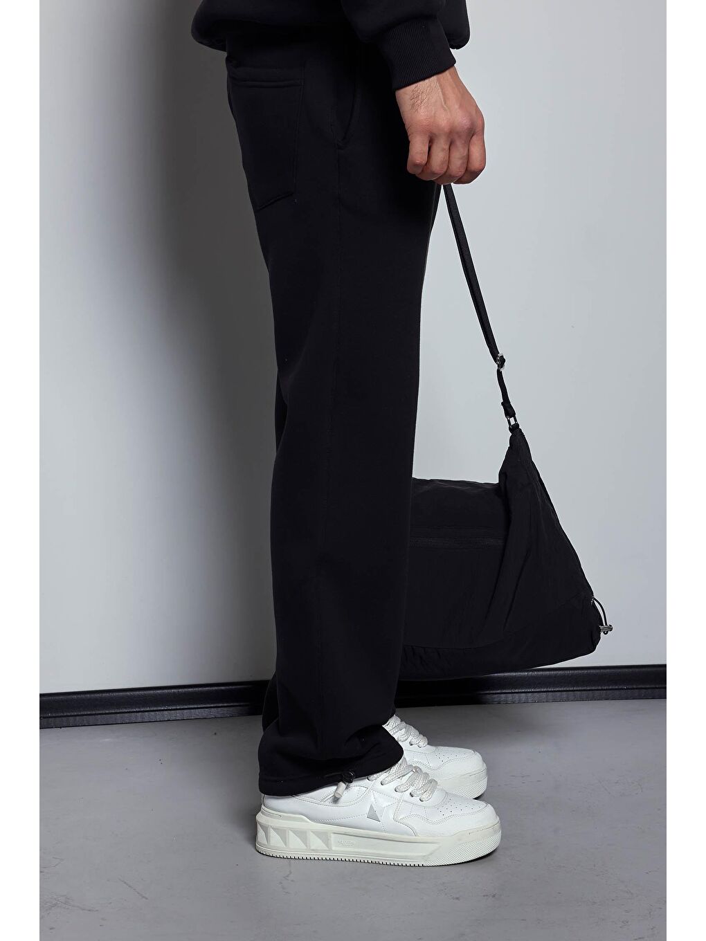 Erkek Ayarlanabilir Paça Lastikli Basic Baggy Fit Eşofman Altı Siyah-3