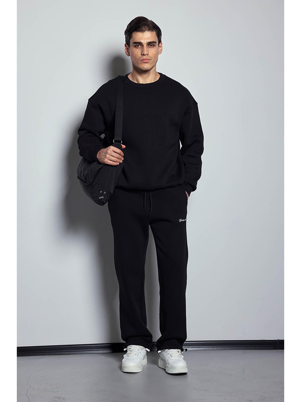 Erkek Ayarlanabilir Paça Lastikli Basic Baggy Fit Eşofman Altı Siyah-6