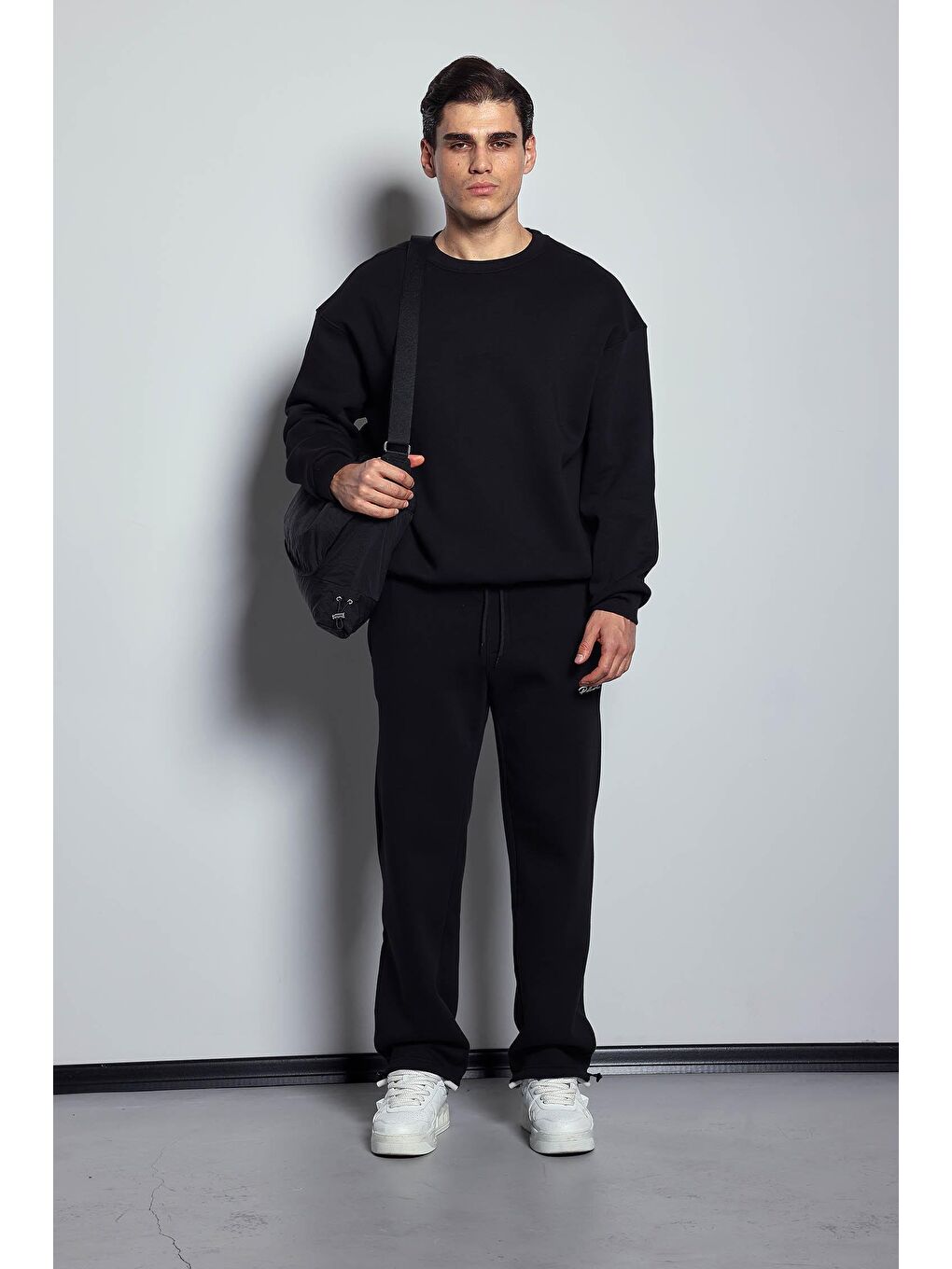 Erkek Ayarlanabilir Paça Lastikli Basic Baggy Fit Eşofman Altı Siyah-7