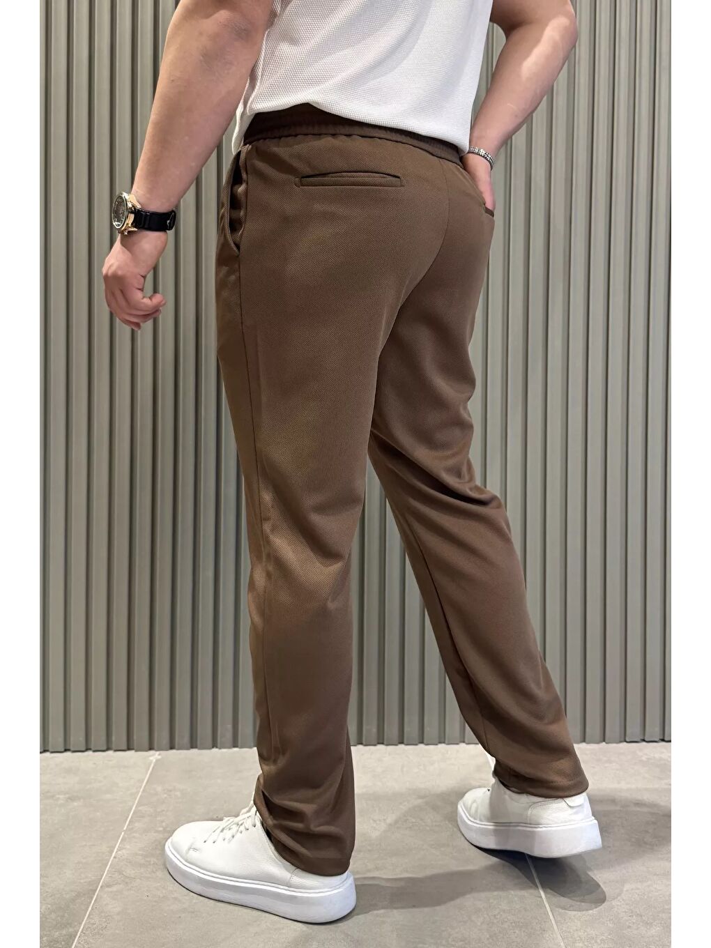 Kahverengi Bel Bağcıklı Düz Paça Erkek Jogger Pantolon-2