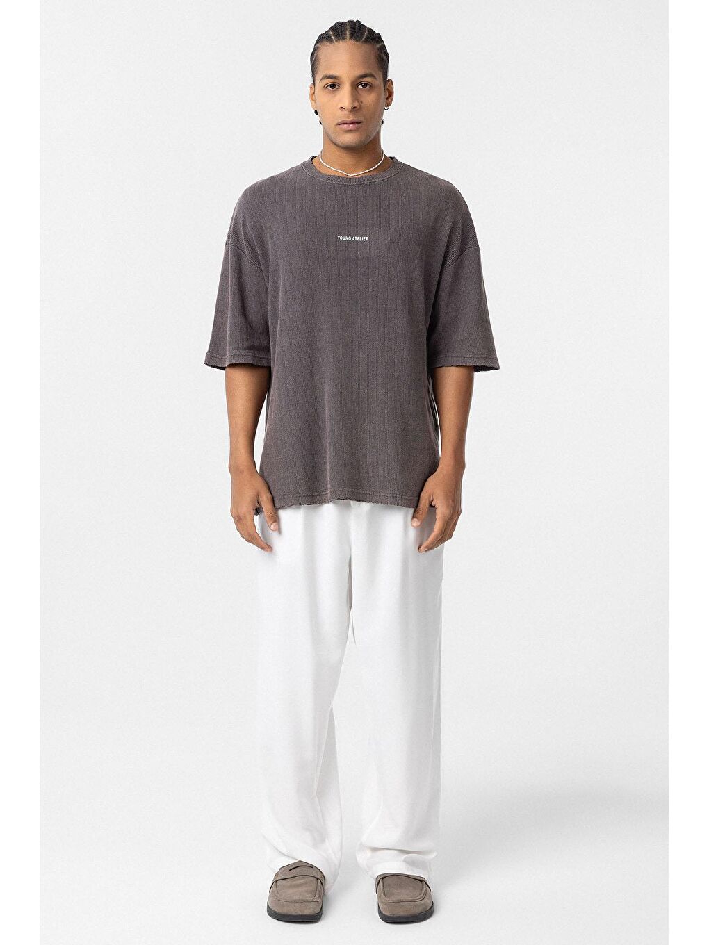 Kahverengi Yıkamalı Arka Baskılı Oversize Tişört Kahve