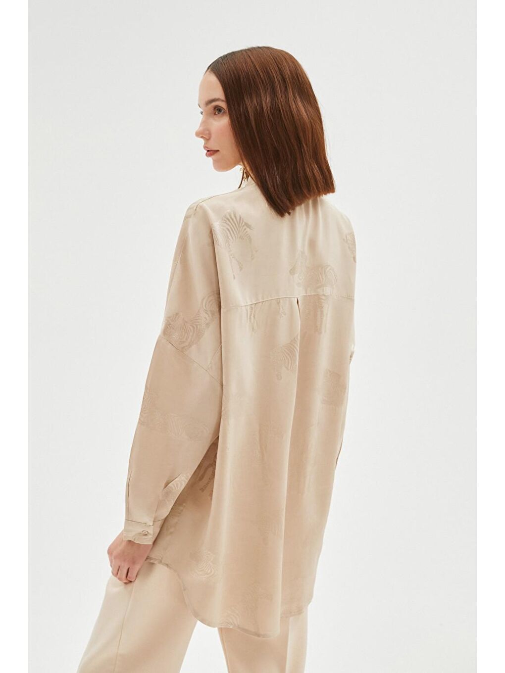 Bej Exclusive Kendinden Desenli Viskon Gömlek-3