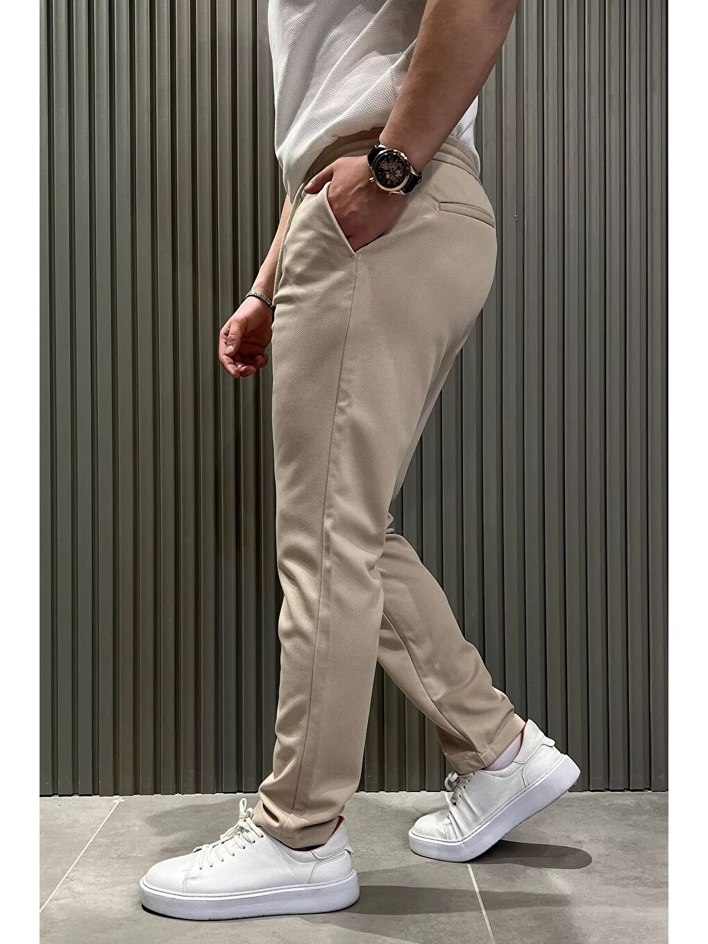 Bej Bel Bağcıklı Düz Paça Erkek Jogger Pantolon-1