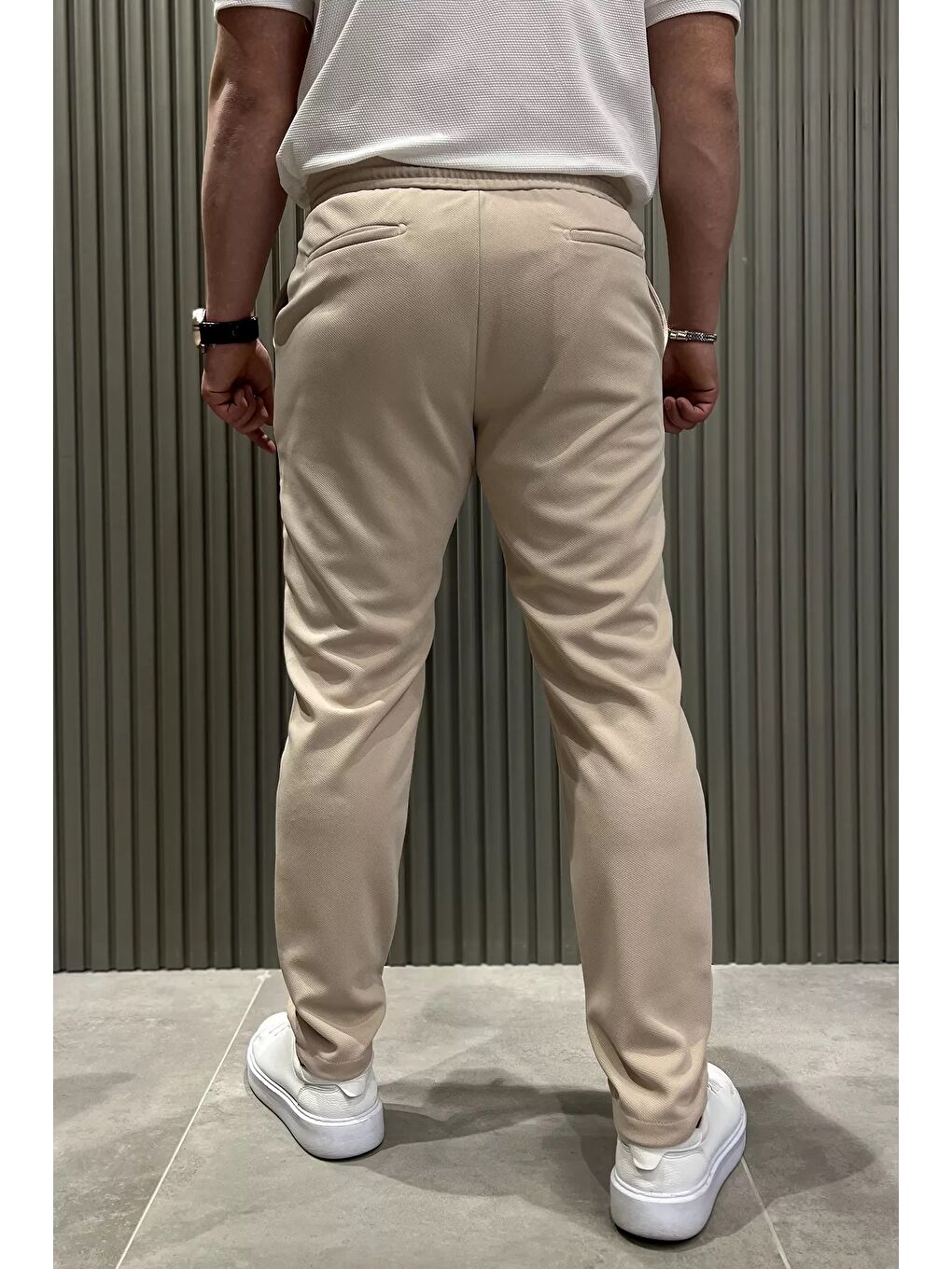 Bej Bel Bağcıklı Düz Paça Erkek Jogger Pantolon-2