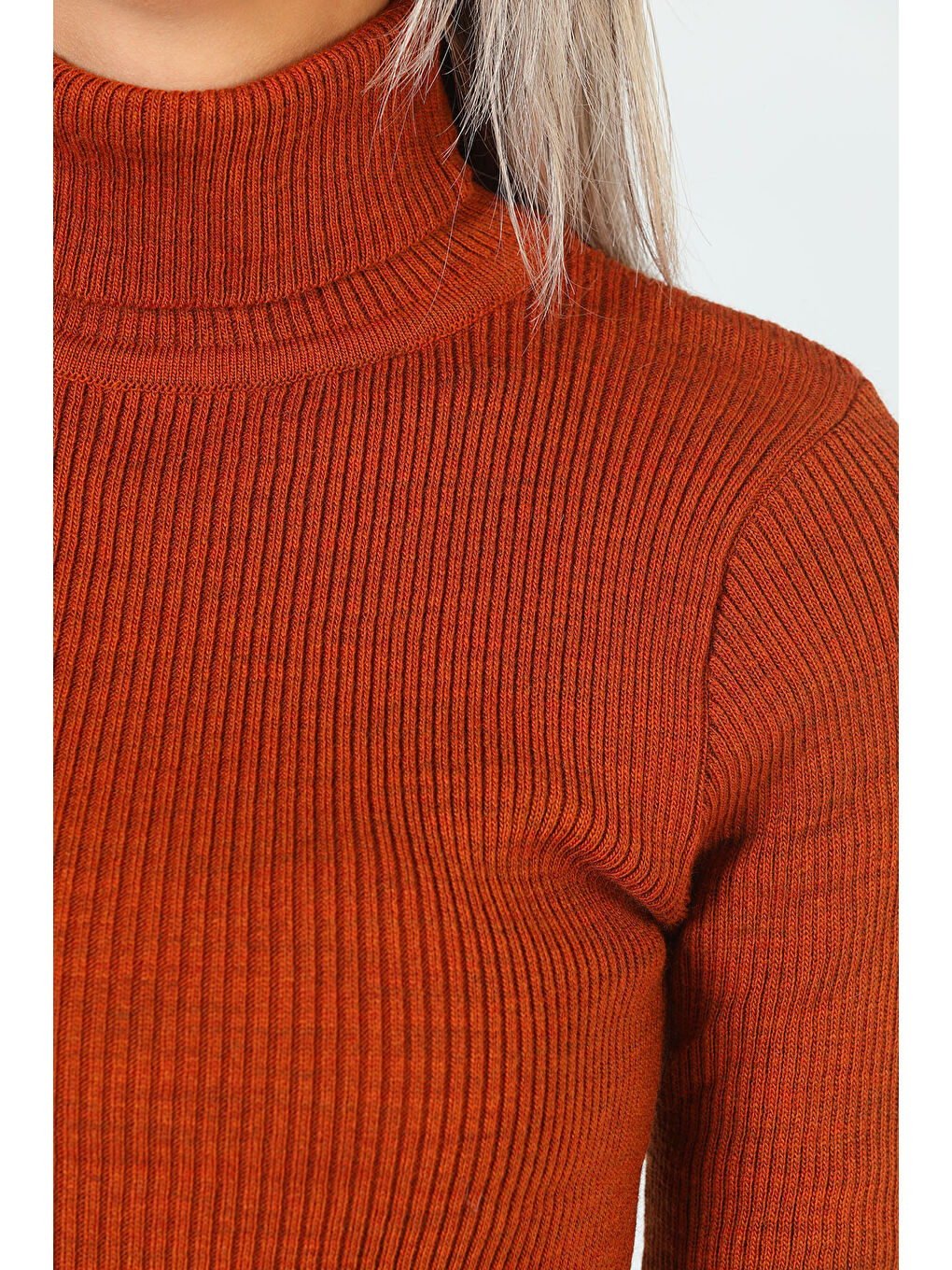 Kahverengi Kadın Tam Balıkçı Yaka Elastanlı Triko Bluz-4