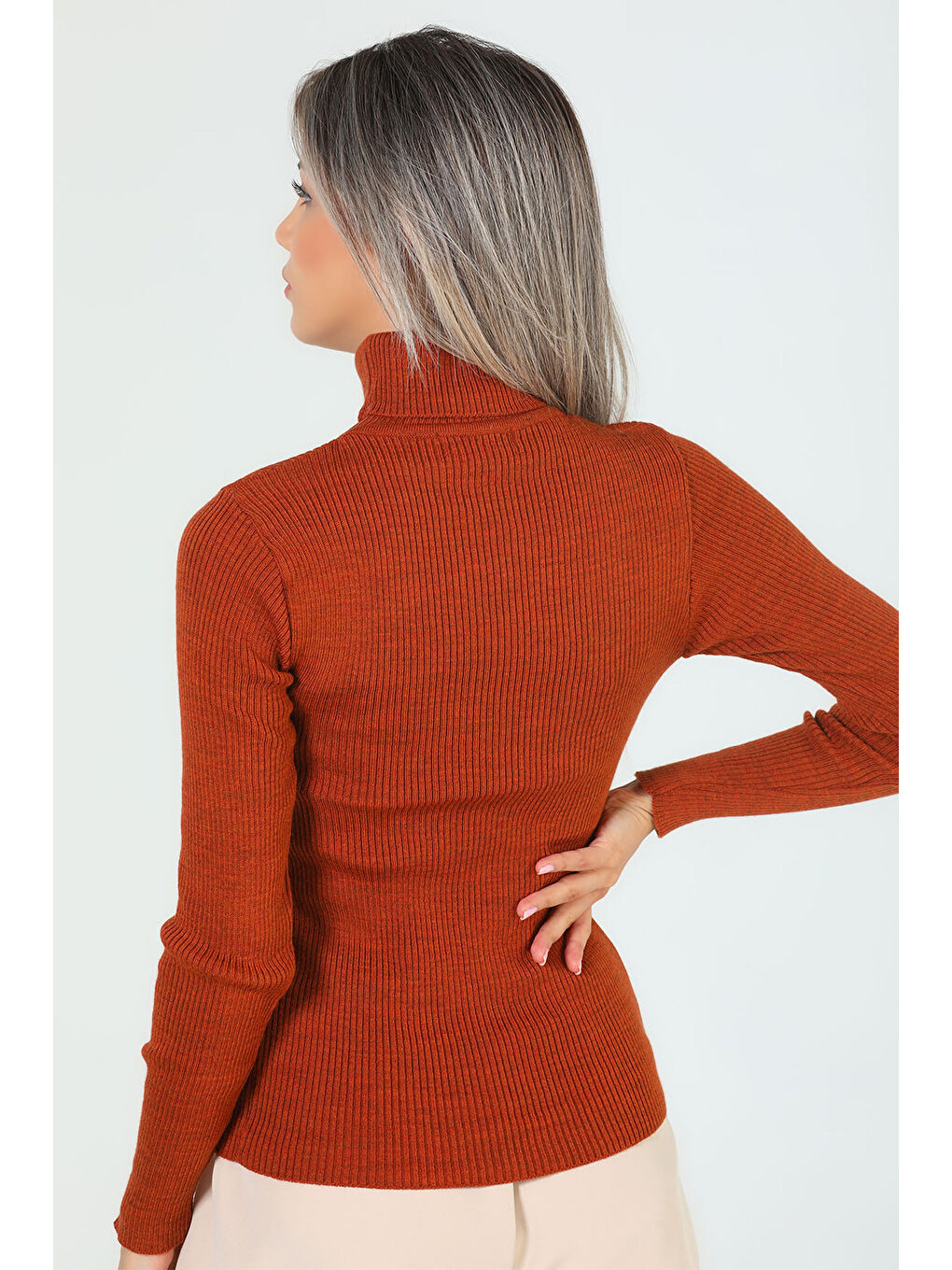 Kahverengi Kadın Tam Balıkçı Yaka Elastanlı Triko Bluz-5