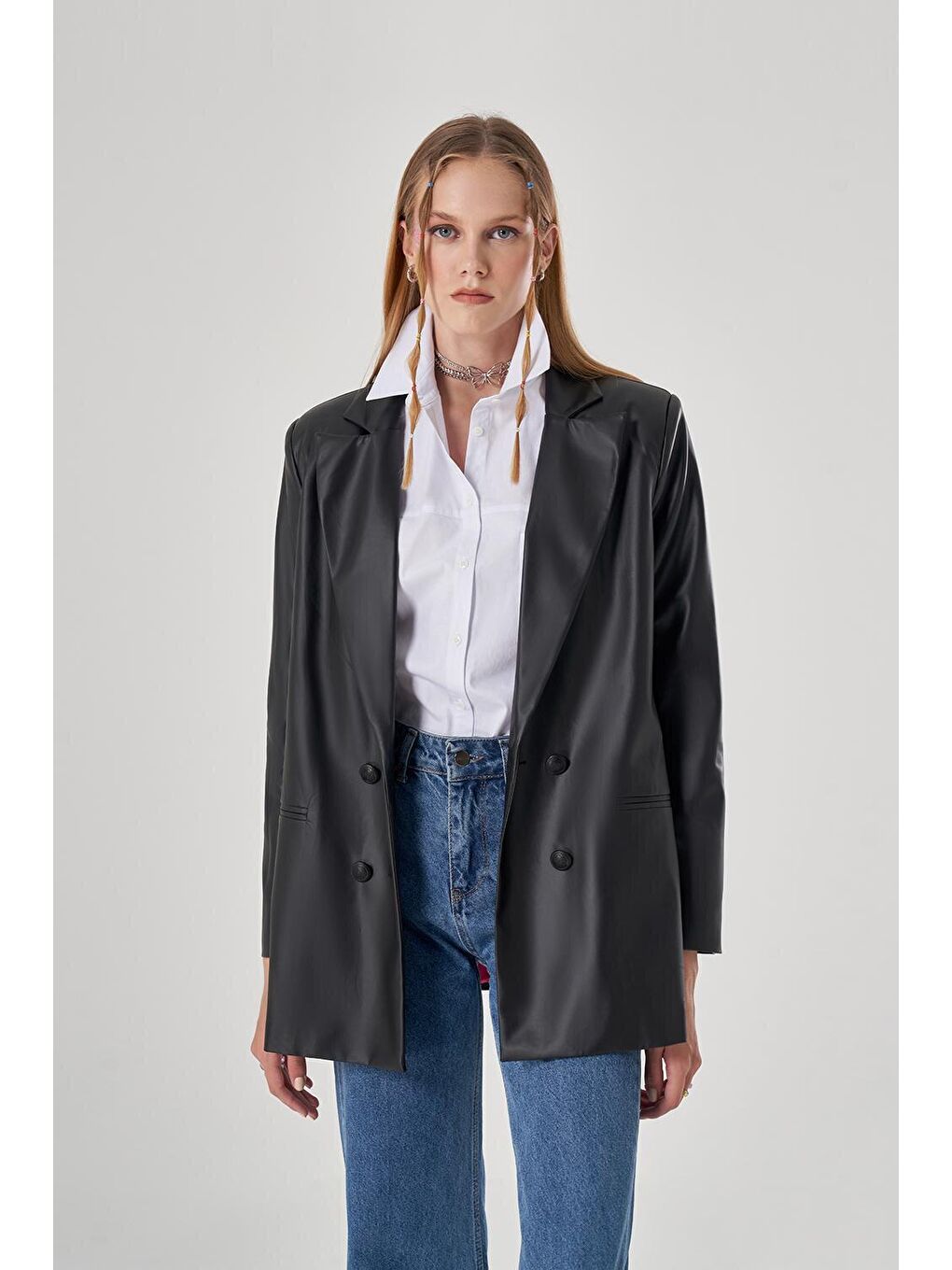 Renkli Astarlı Deri Detaylı Siyah Ceket-1