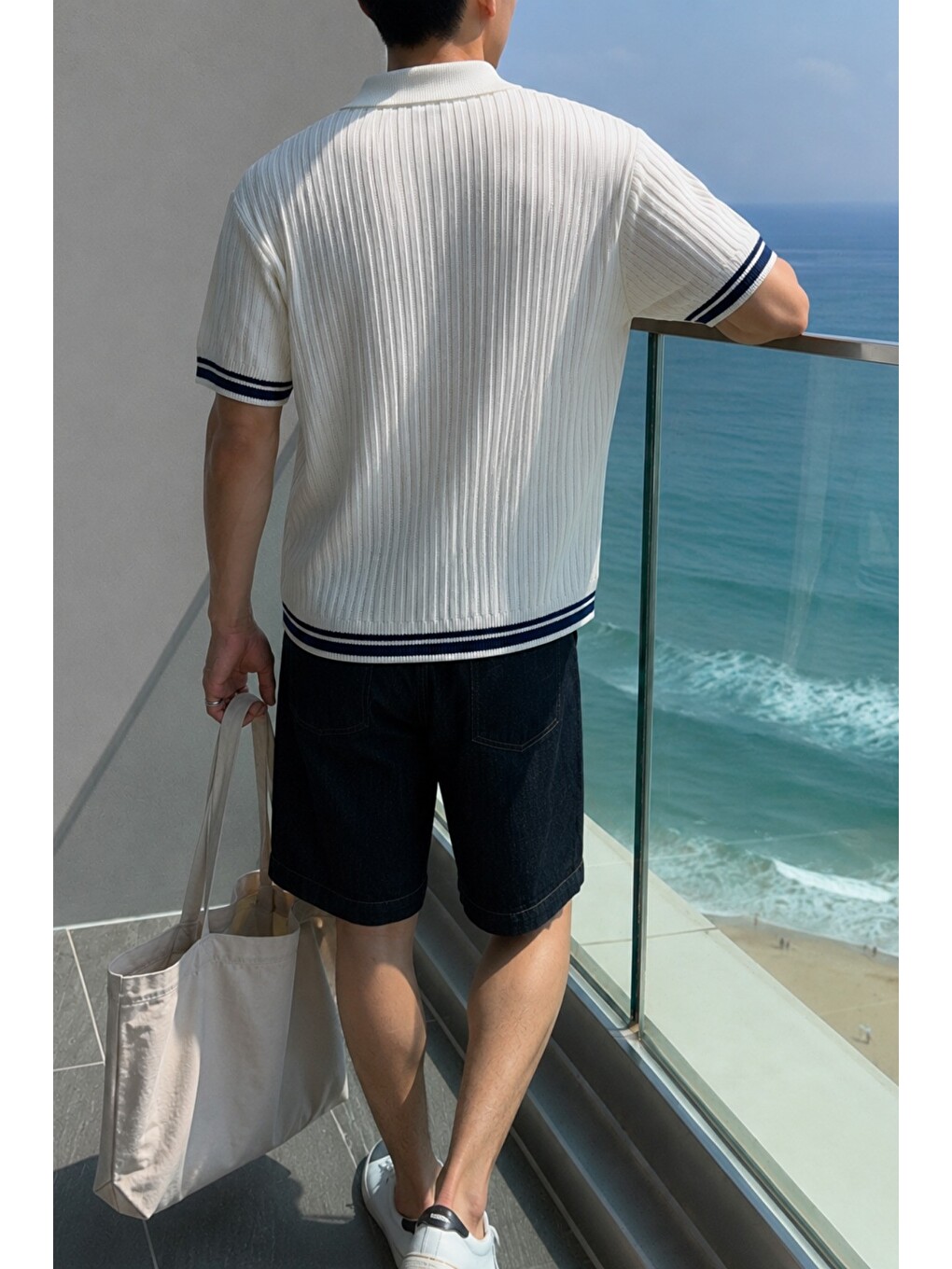 Beyaz Oversize Fit Çizgili Triko Polo Yaka Erkek Tişört – Ribana Dokulu Premium Yazlık Model-2