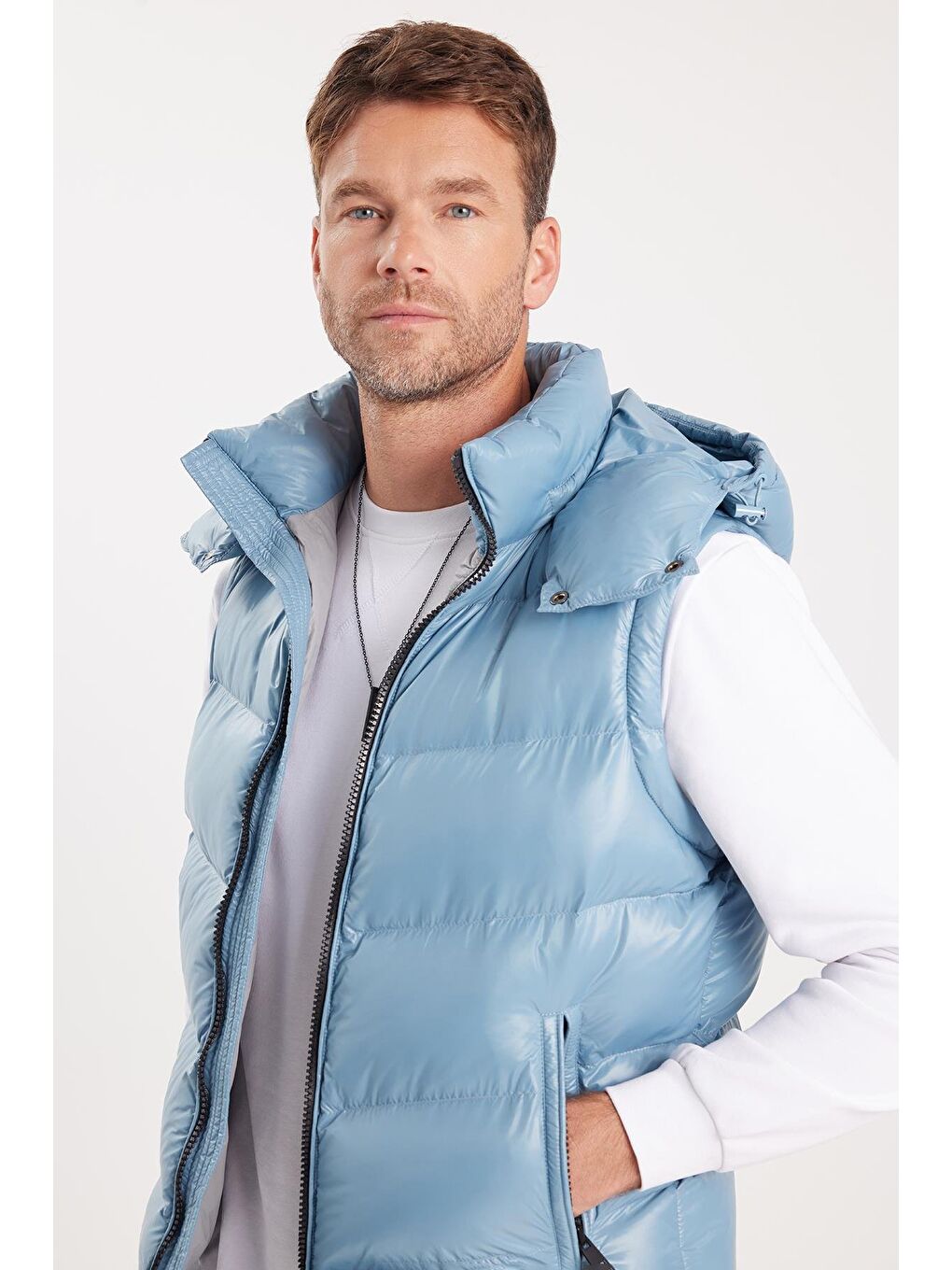 Erkek Standart Fit Normal Kesim Sıfır Kol Çift Cepli Fermuarlı Sıcak Tutan Mavi Şişme Yelek