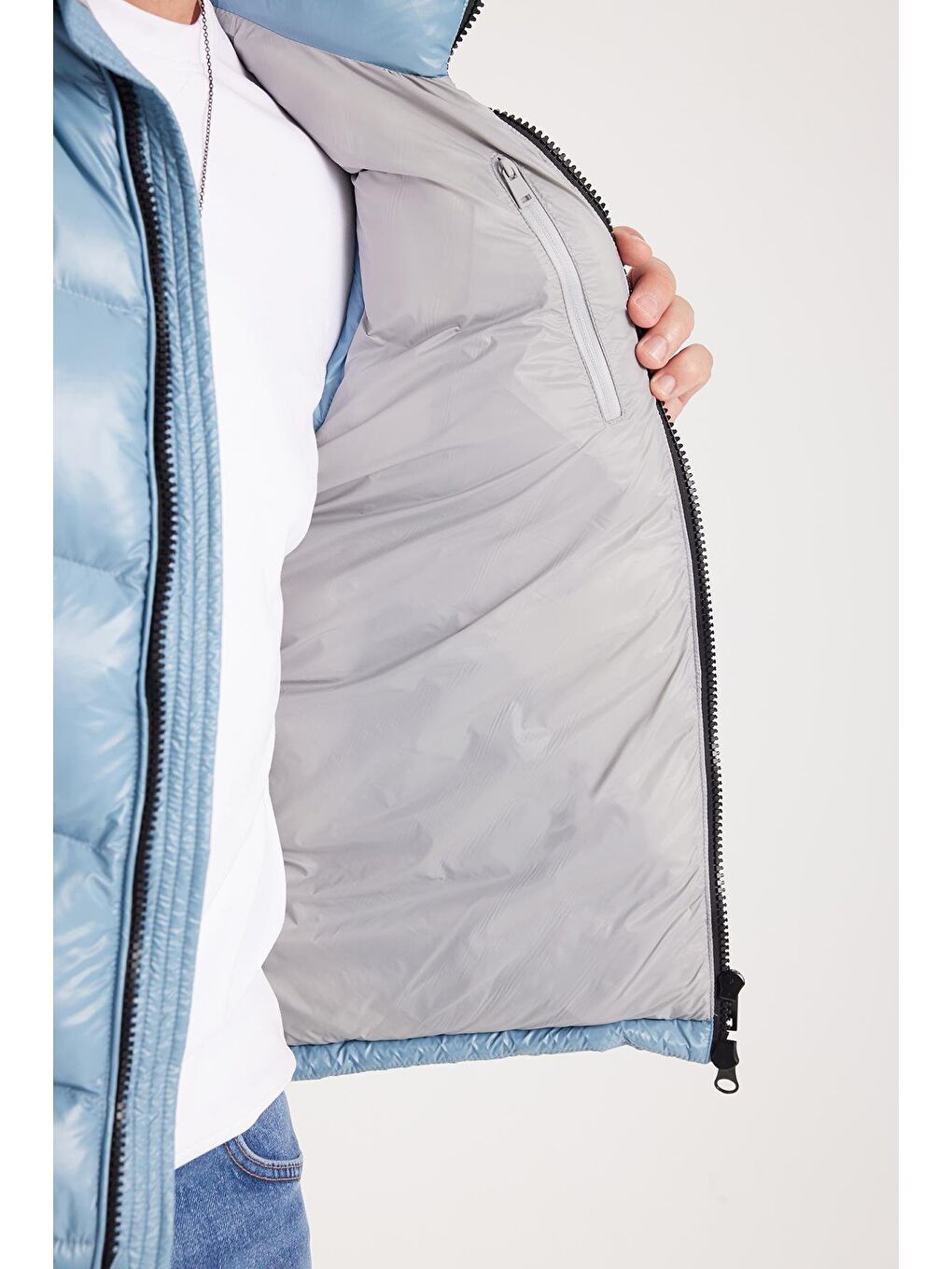 Erkek Standart Fit Normal Kesim Sıfır Kol Çift Cepli Fermuarlı Sıcak Tutan Mavi Şişme Yelek-2