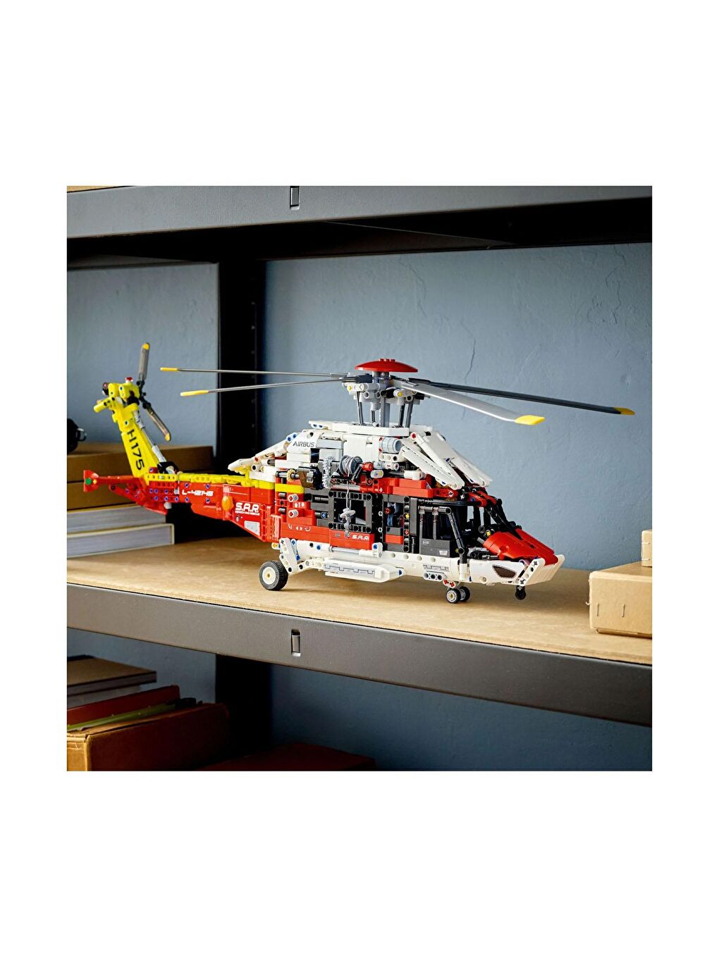 Lego Beyaz-Renklibaskı Technic Airbus H175 Kurtarma Helikopteri 42145 - 1