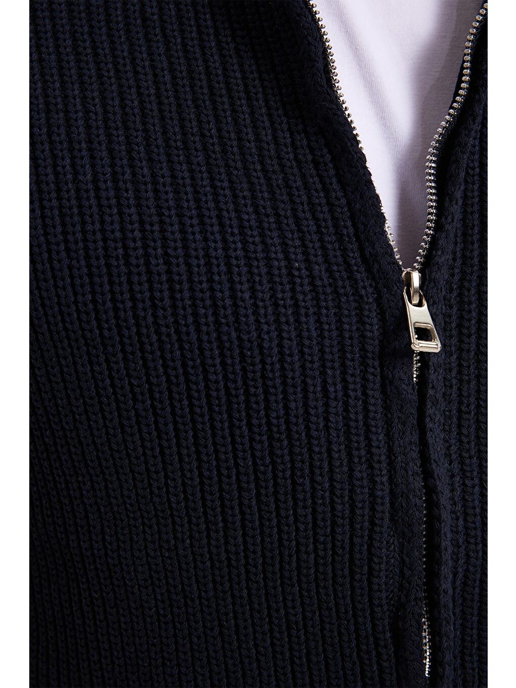 Siyah Erkek Standart Fit Normal Kesim Fermuarlı Dik Yaka Sıcak Tutan Lacivert Triko Yelek-4