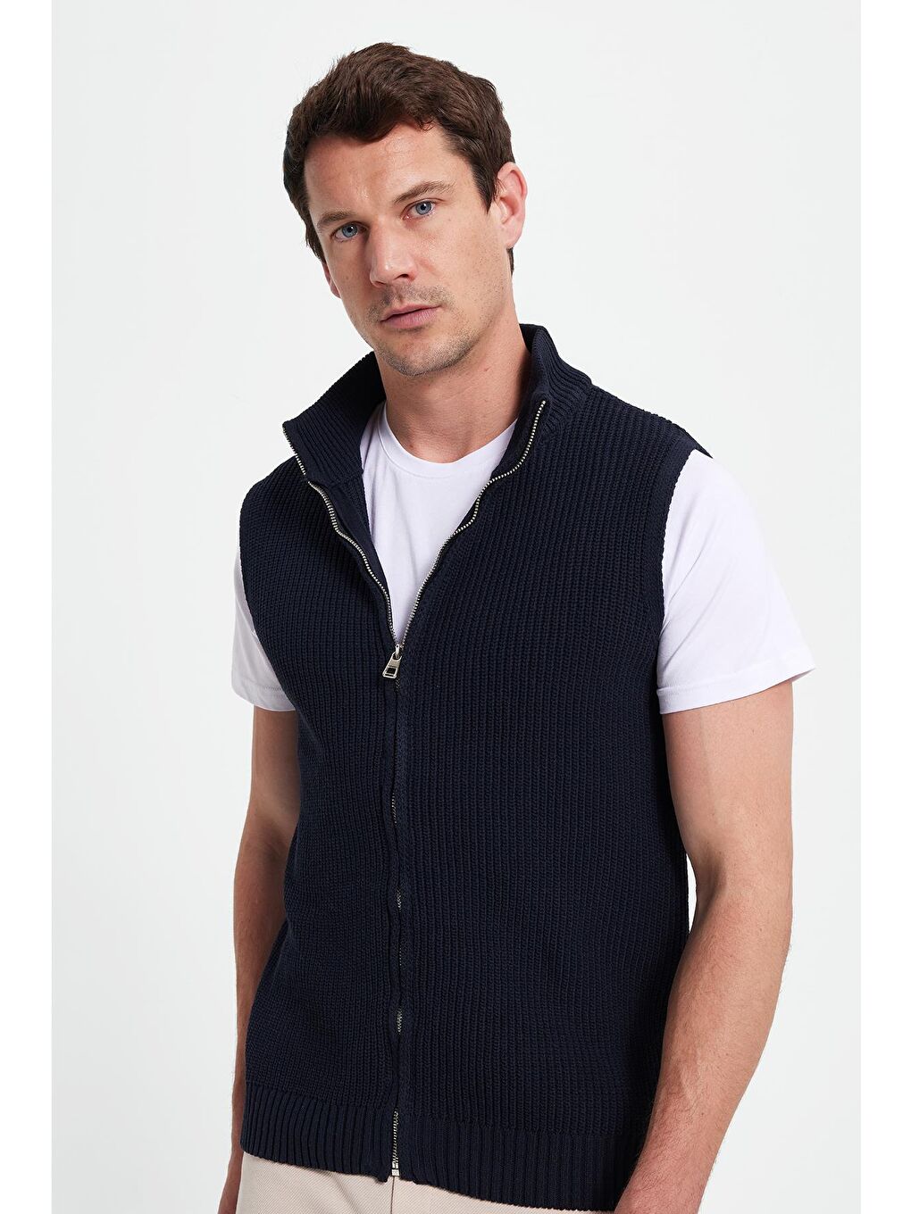 Siyah Erkek Standart Fit Normal Kesim Fermuarlı Dik Yaka Sıcak Tutan Lacivert Triko Yelek-7