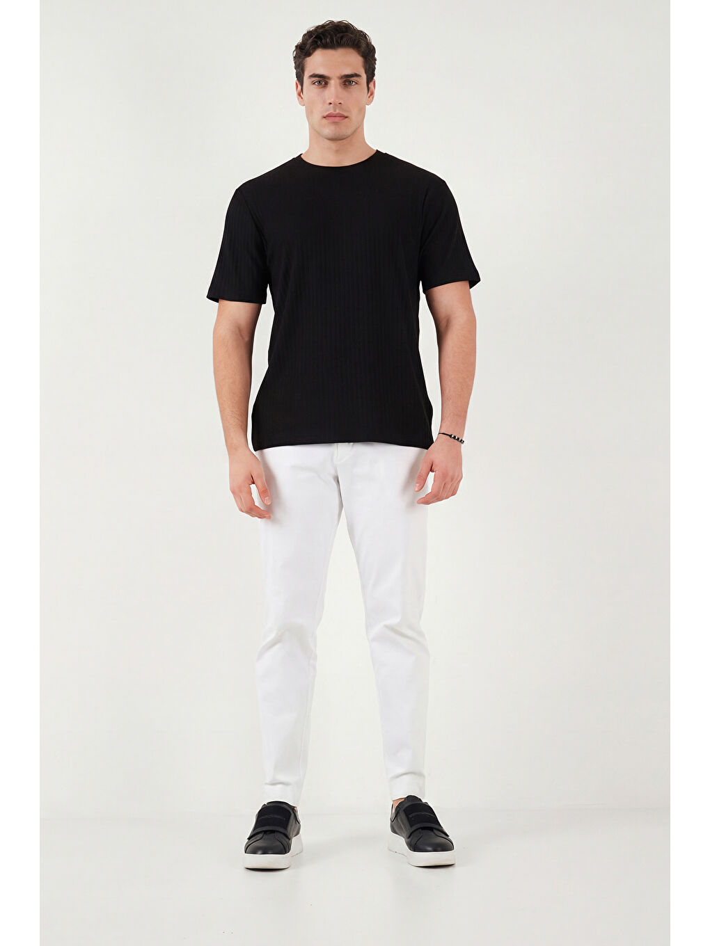 Siyah Pamuklu Regular Fit Bisiklet Yaka T Shirt 5904068-1