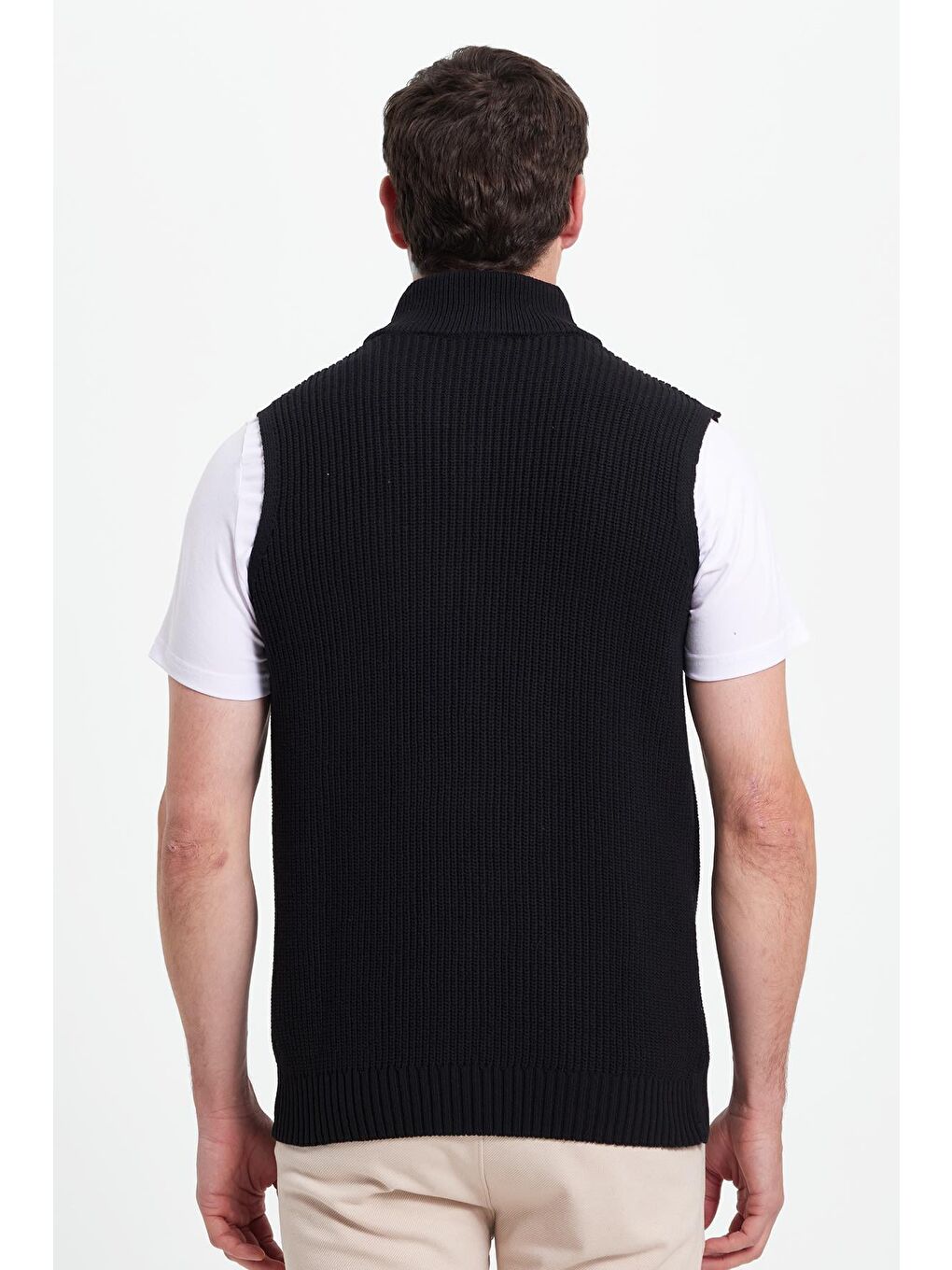 Erkek Standart Fit Normal Kesim Fermuarlı Dik Yaka Sıcak Tutan Siyah Triko Yelek-6