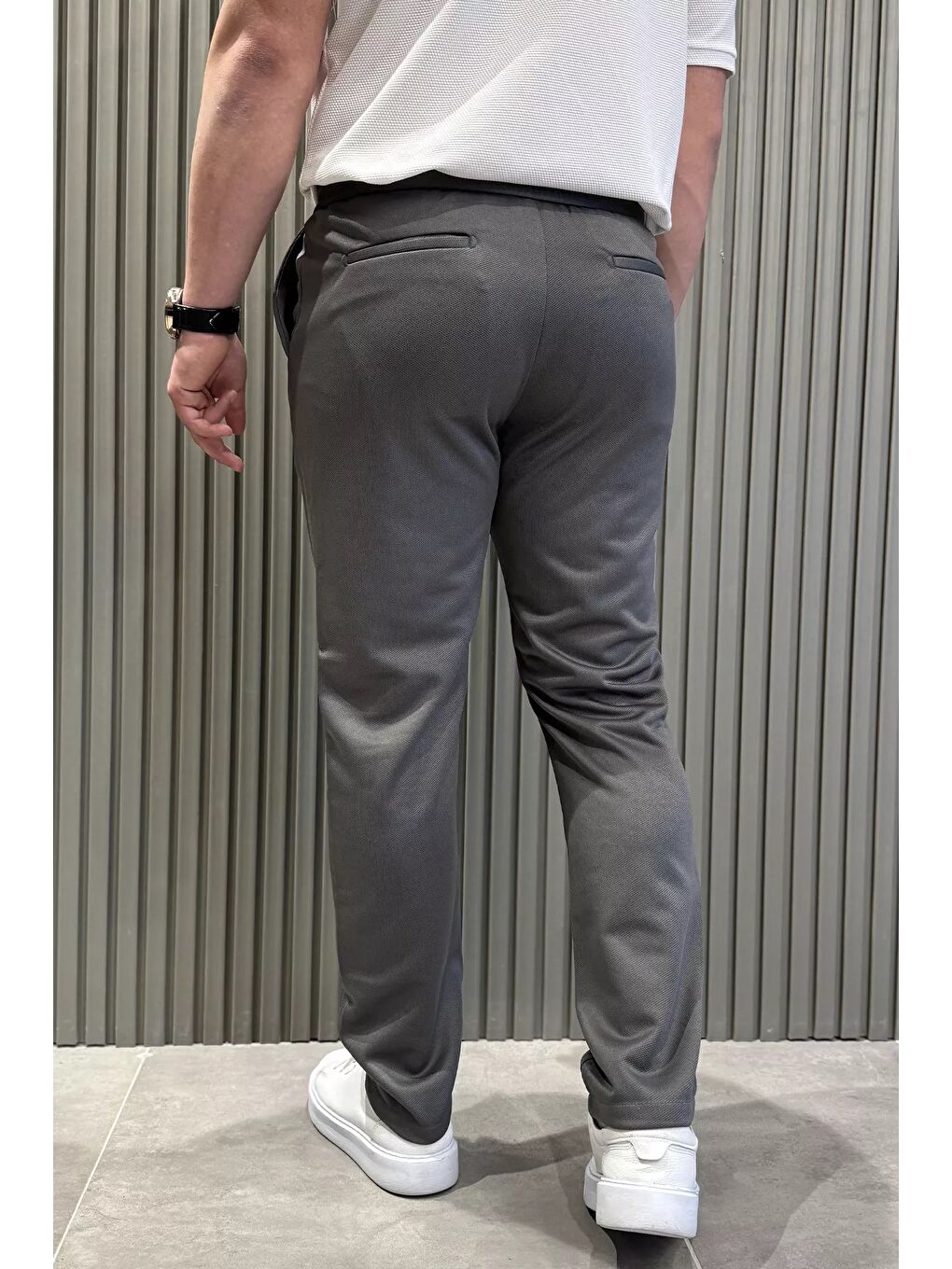 Gri Bel Bağcıklı Düz Paça Erkek Jogger Pantolon-2