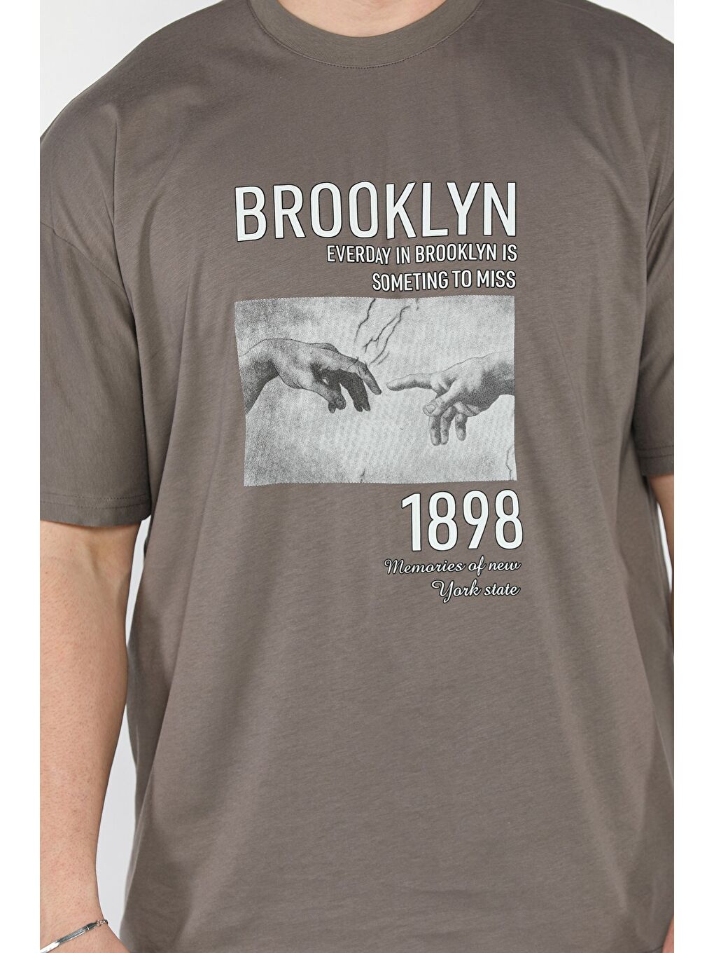 Bej Baskılı  Erkek Tişört-3