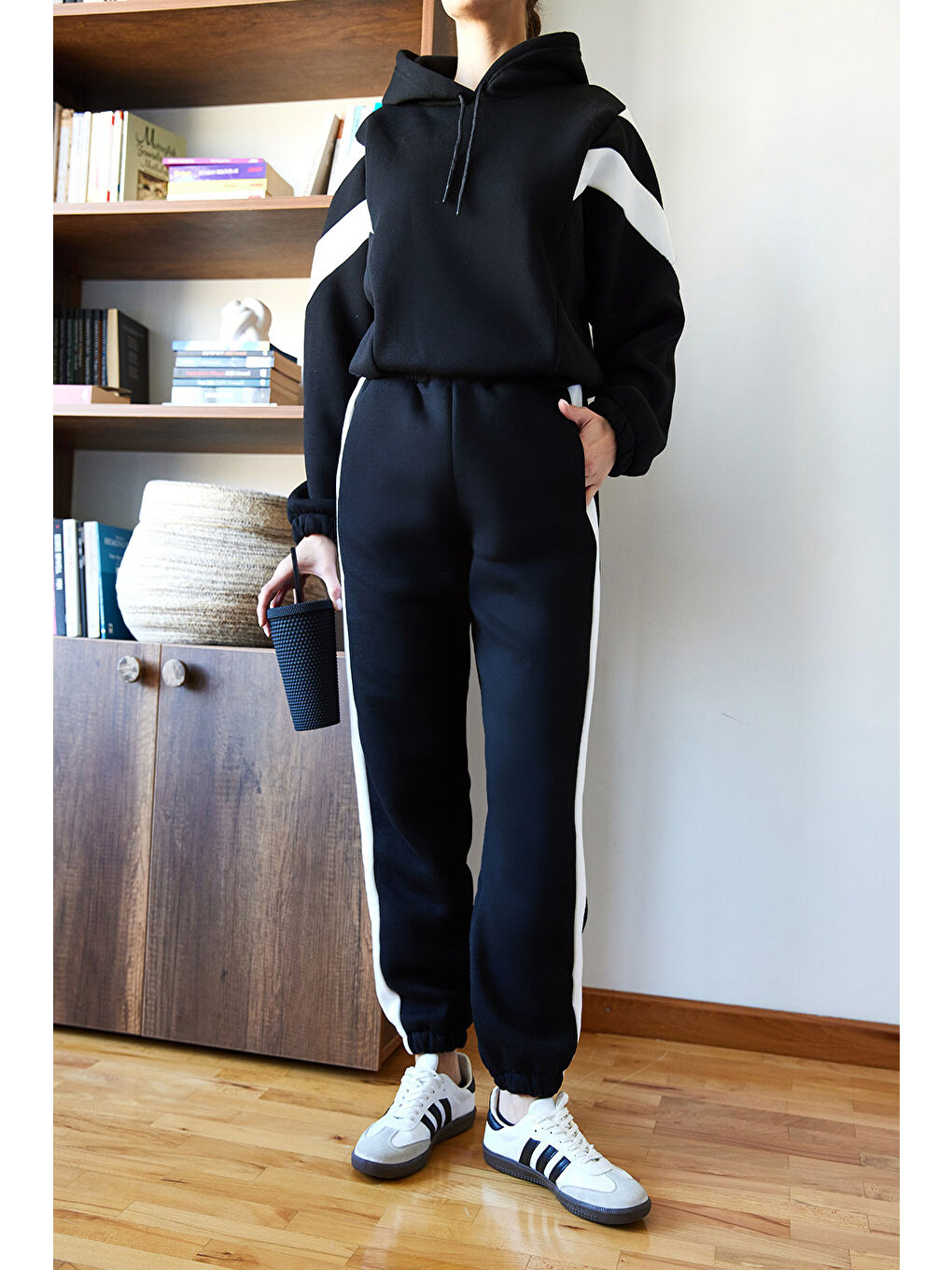 Siyah Kadın Üç İplik Şardonlu Parçalı Alt Üst Takım-3