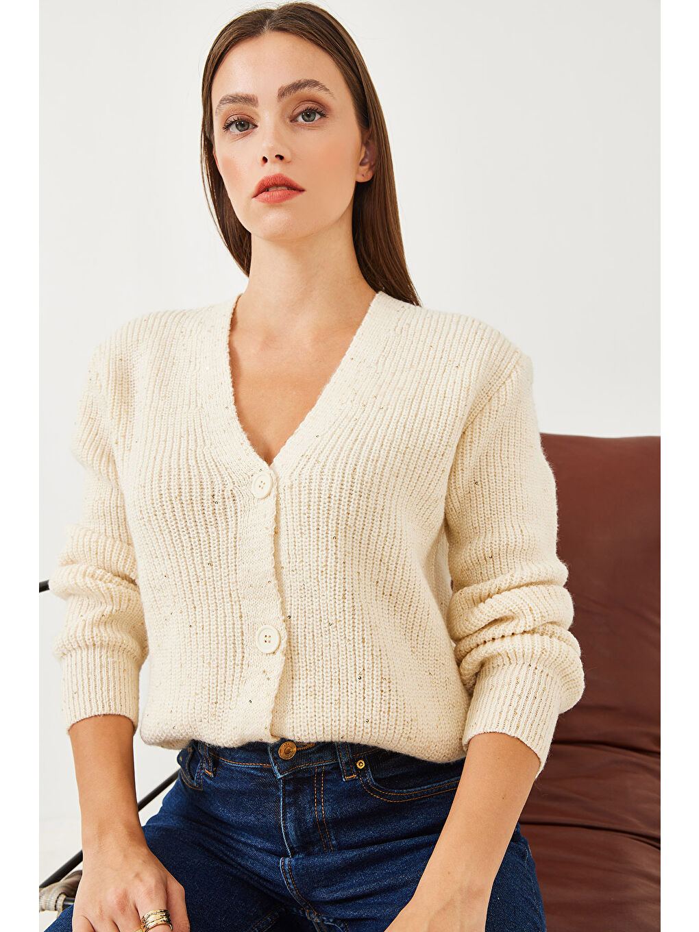 Ekru Kadın V Yaka Pullu Üç Düğmeli Triko Hırka-5