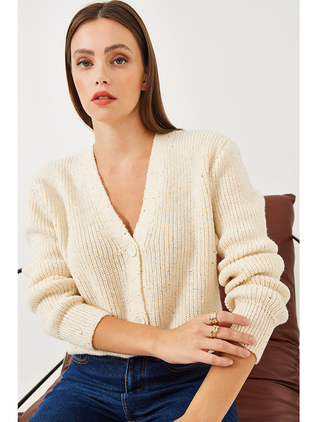 Ekru Kadın V Yaka Pullu Üç Düğmeli Triko Hırka-6