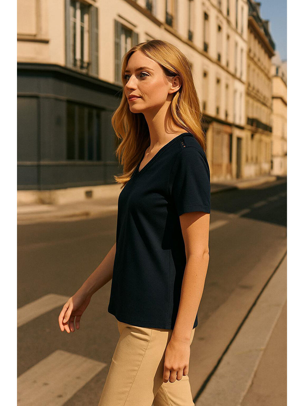 Siyah Pamuklu Regular Fit Dantel Detaylı V Yaka Bluz 25Y1201K1-1