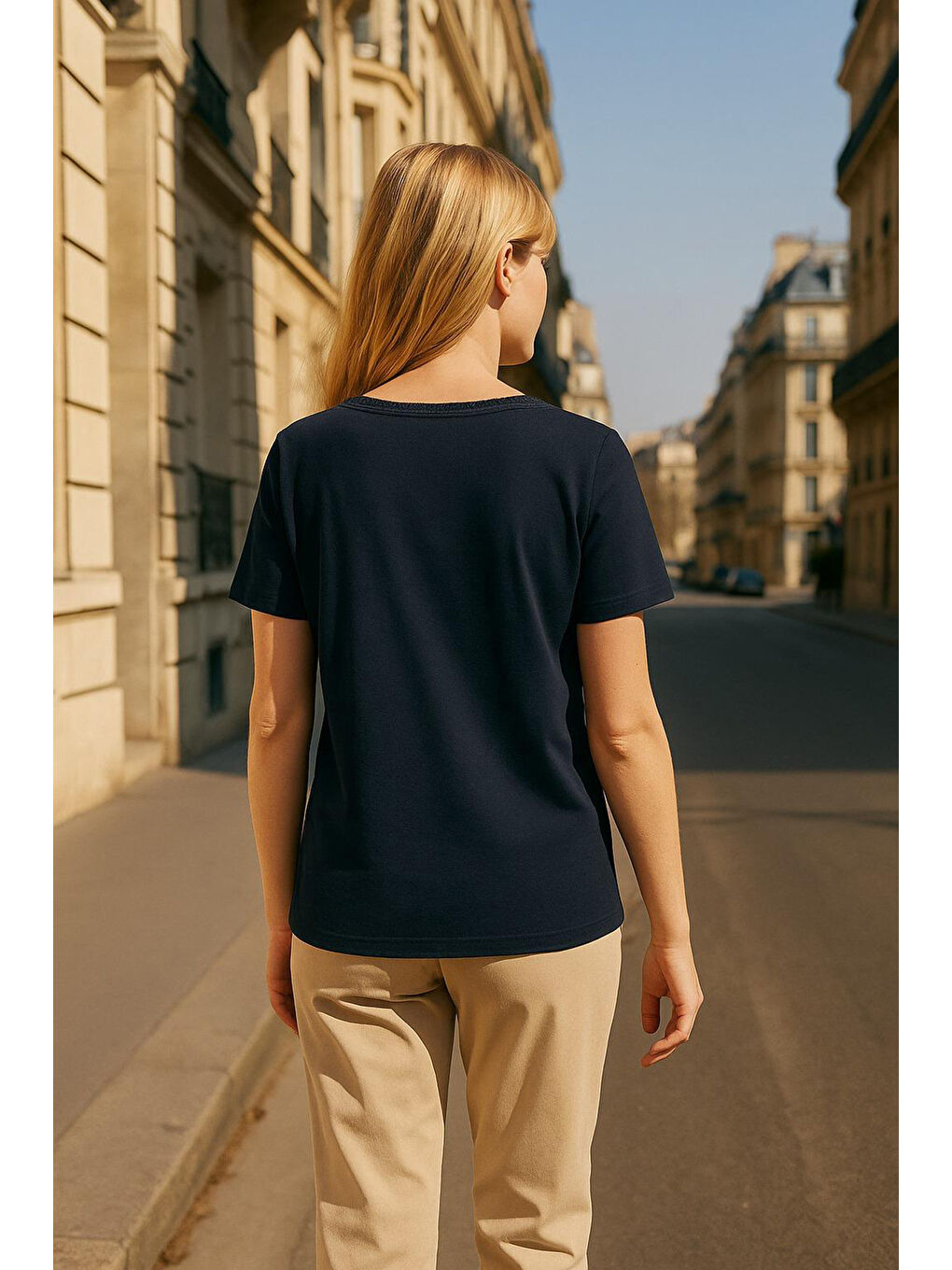 Siyah Pamuklu Regular Fit Dantel Detaylı V Yaka Bluz 25Y1201K1-3