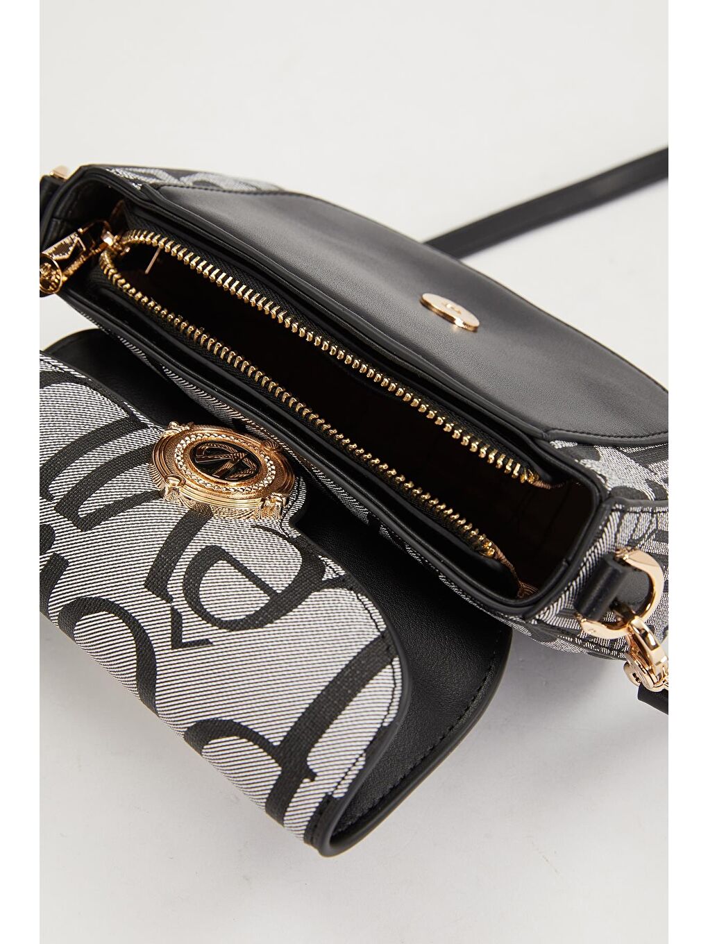 Siyah Kumaş Dokulu Omuz Çantası 930277-4