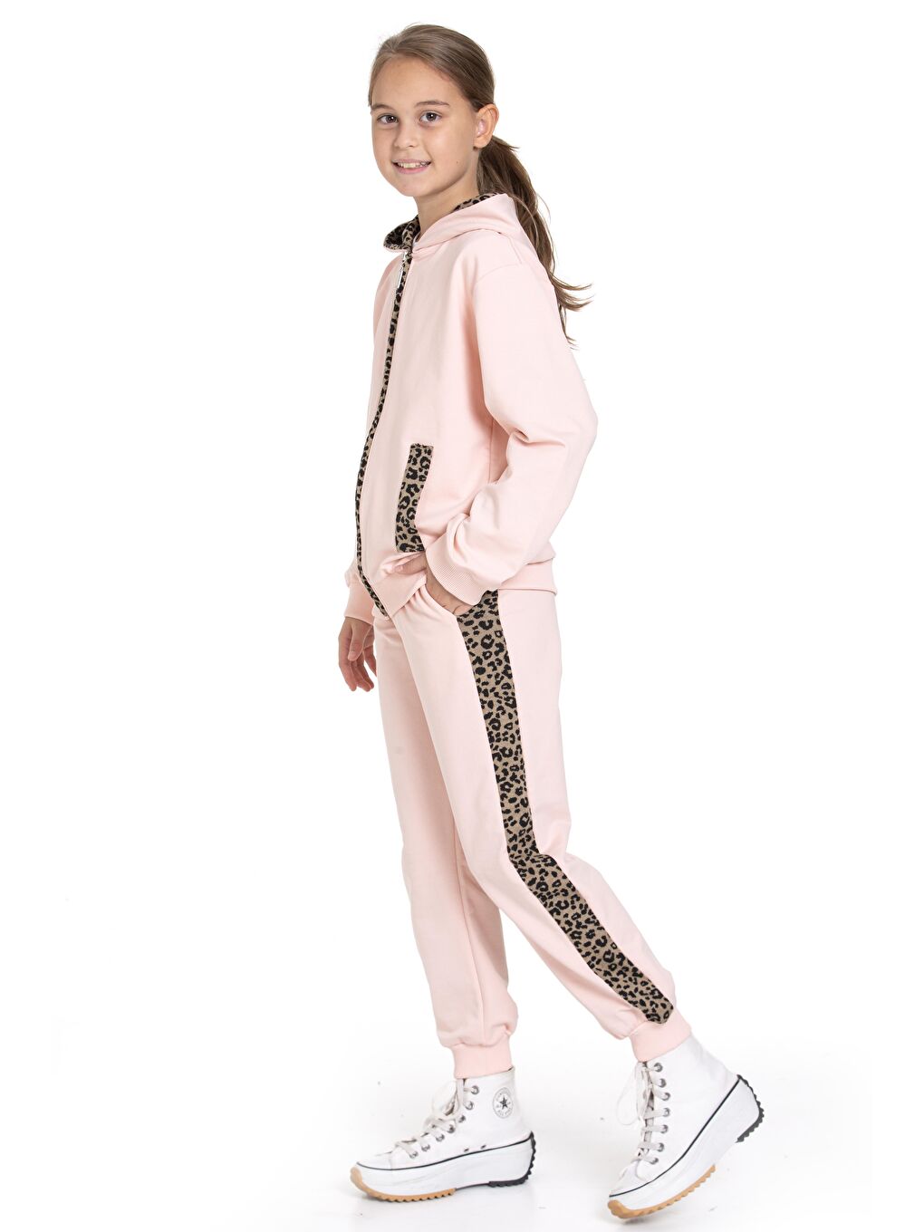 Pembe Kapüşonlu Leopar Şerit Detaylı Pudra Renk Kız Çocuk Eşofman Takım-4