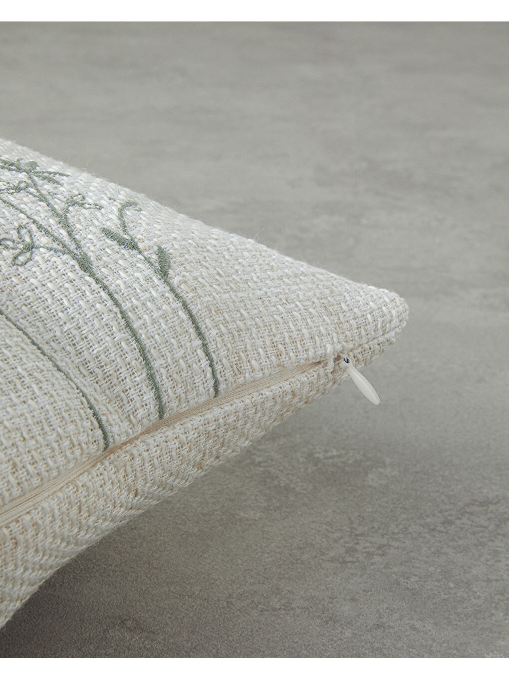 Eterna Nakışlı Dekoratif Kırlent 33x50 cm Ekru-2