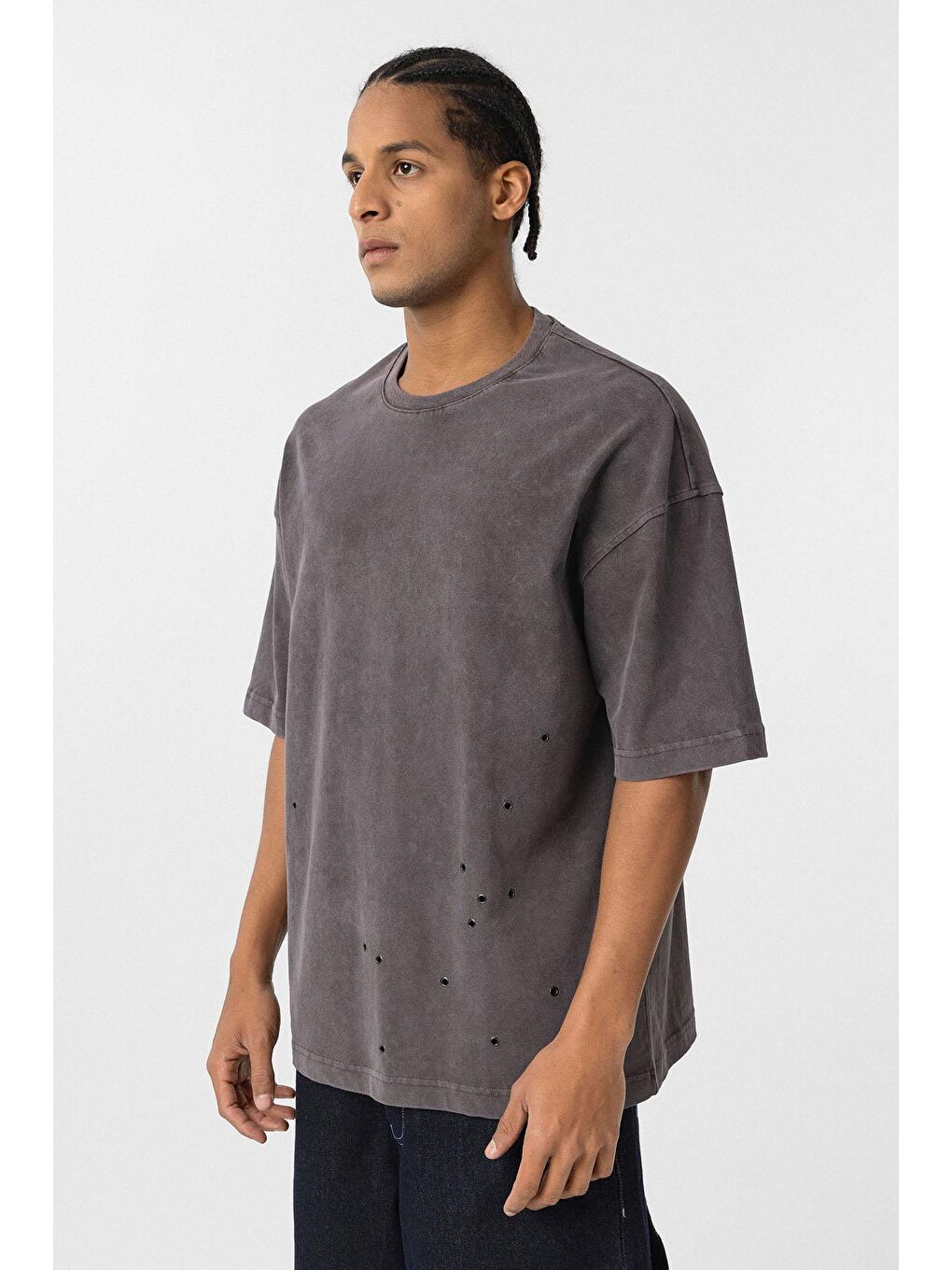 Kahverengi Yıkamalı Metal Detaylı Oversize Tişört Kahve-3