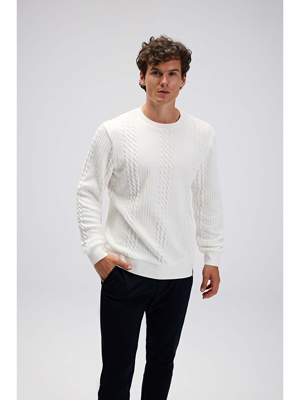 Beyaz Pamuklu Regular Fit Bisiklet Yaka Sweat EM623-OF-2
