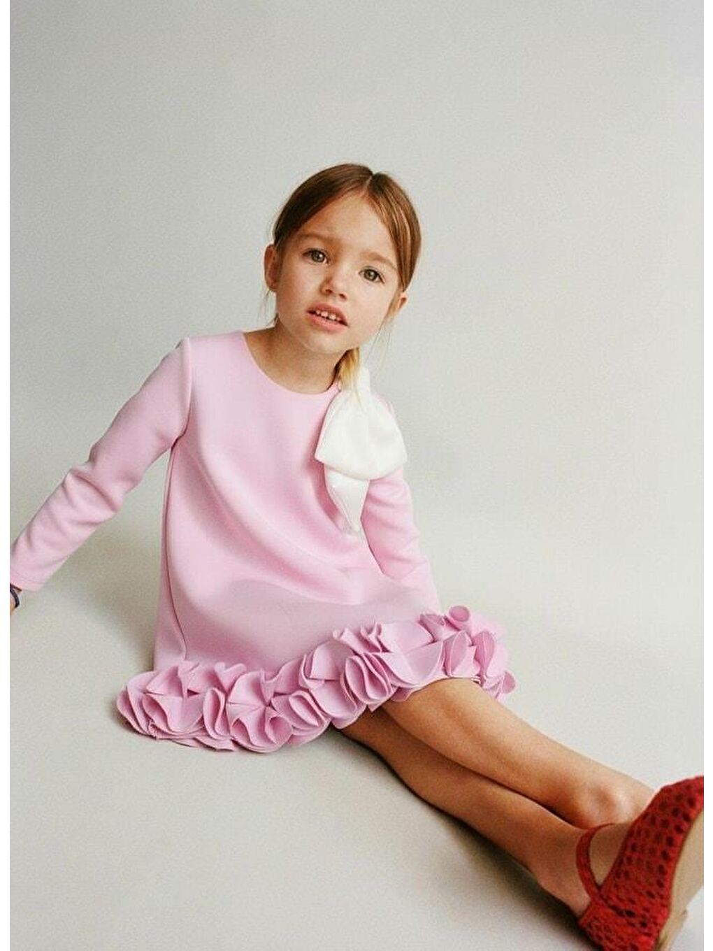 Pembe Kız Çocuk Pamuklu Pudra Fırfır Detaylı Fiyonk Aksesuarlı Elbise – Özel Şıklığı-1