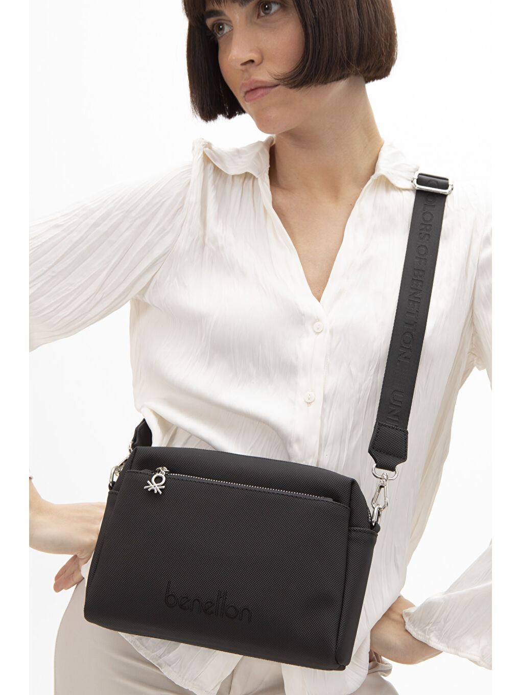 Siyah Kadin Çapraz Çanta Si̇yah BNT1587-1