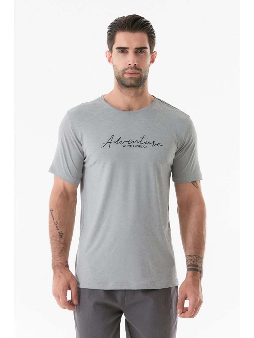 Gri Adventure Baskılı Bisiklet Yaka Tişört