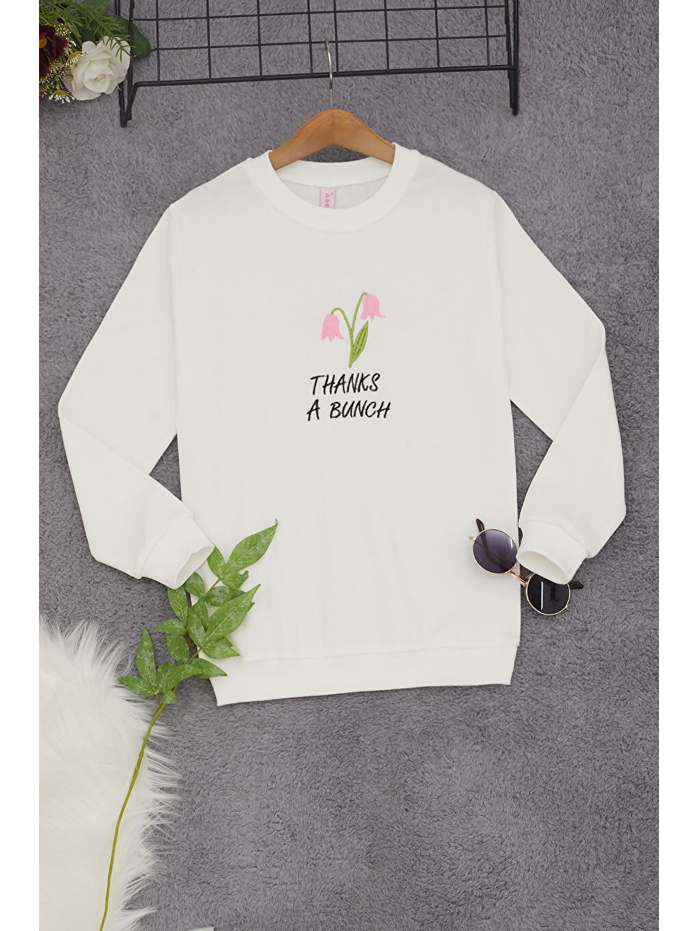 Pembe Life Kids Club Ekru Lale Nakışlı Kız Çocuk Sweatshirt 17209