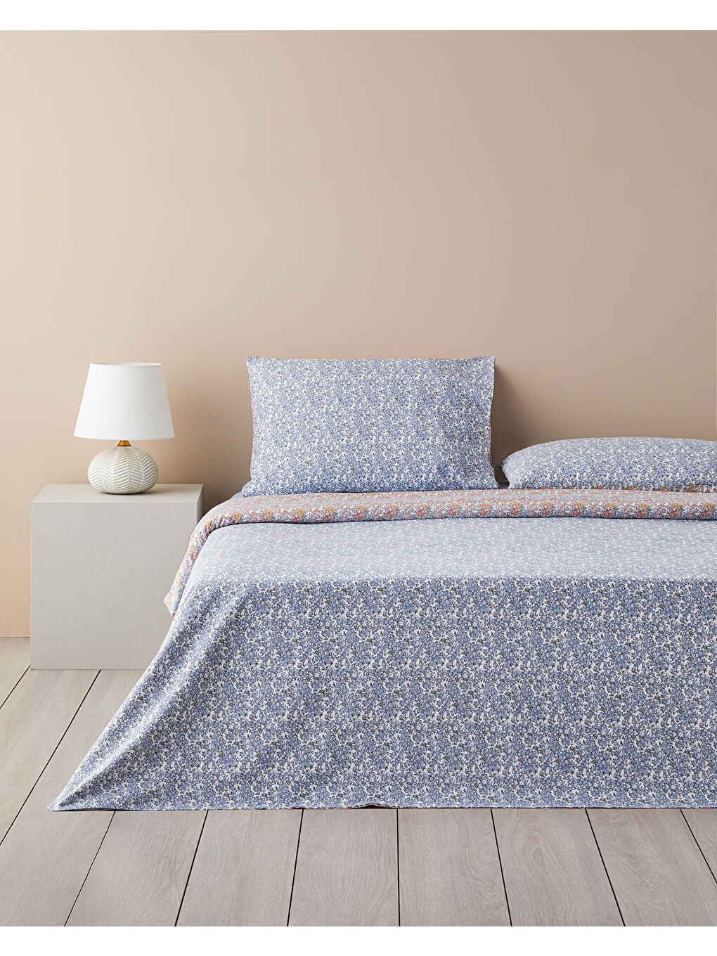 Crispy Bouquets Çift Taraflı Kolay Ütülenir Çift Kişilik Nevresim Takımı 200x220 cm Turuncu-1