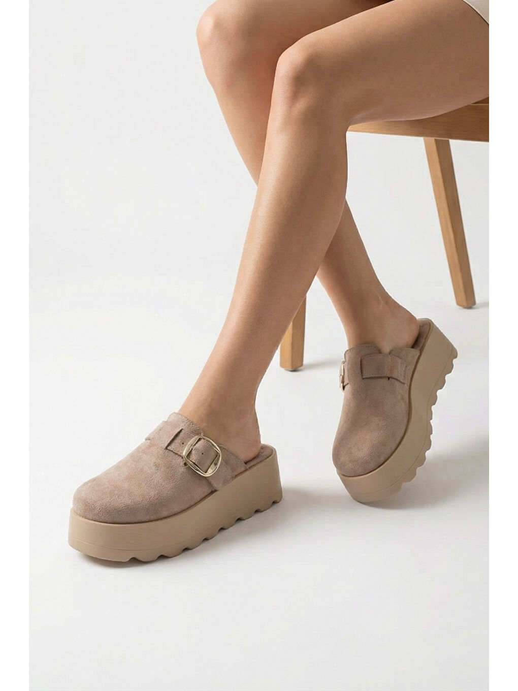 Bej Minette Kürklü Süet Görünümlü Kadın Sabo-7