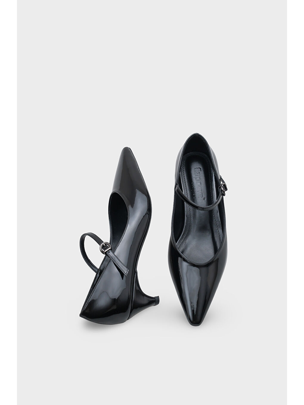 Siyah Amalia Bantlı Kısa Topuklu Sivri Burunlu Rugan Görünümlü Kadın Ayakkabı-4