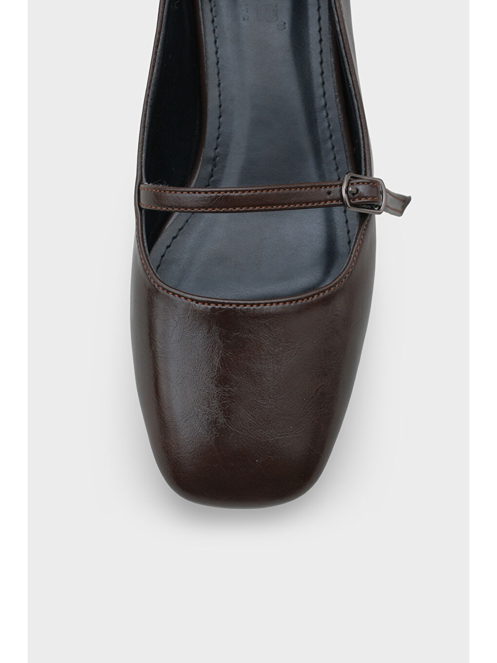 Kahverengi Elyn Kısa Topuklu Küt Burunlu Bantlı Mary Jane Kadın Ayakkabı-4