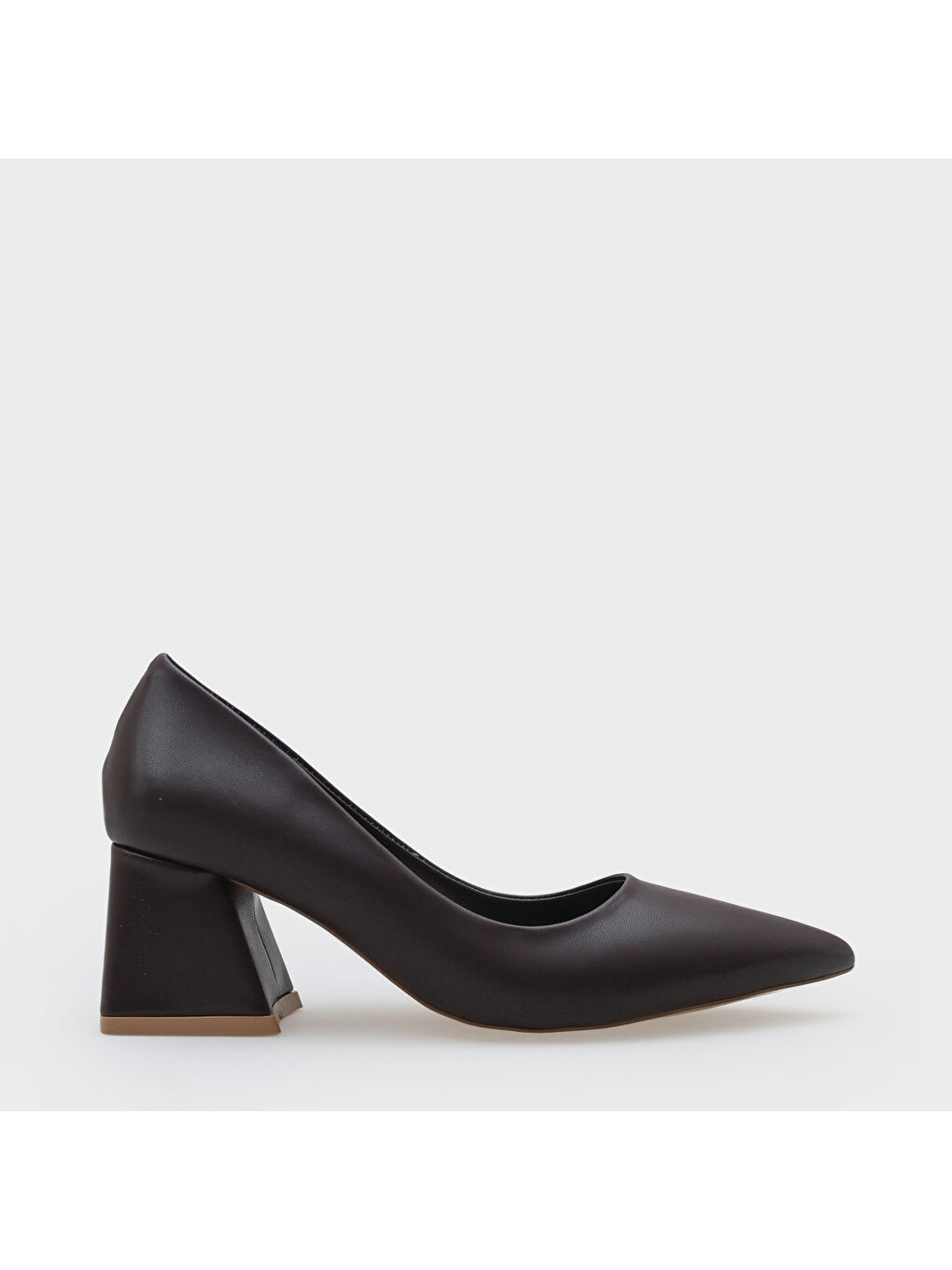 Kahverengi Orta Topuklu Yumuşak Pedli Taban Kadın Ayakkabı