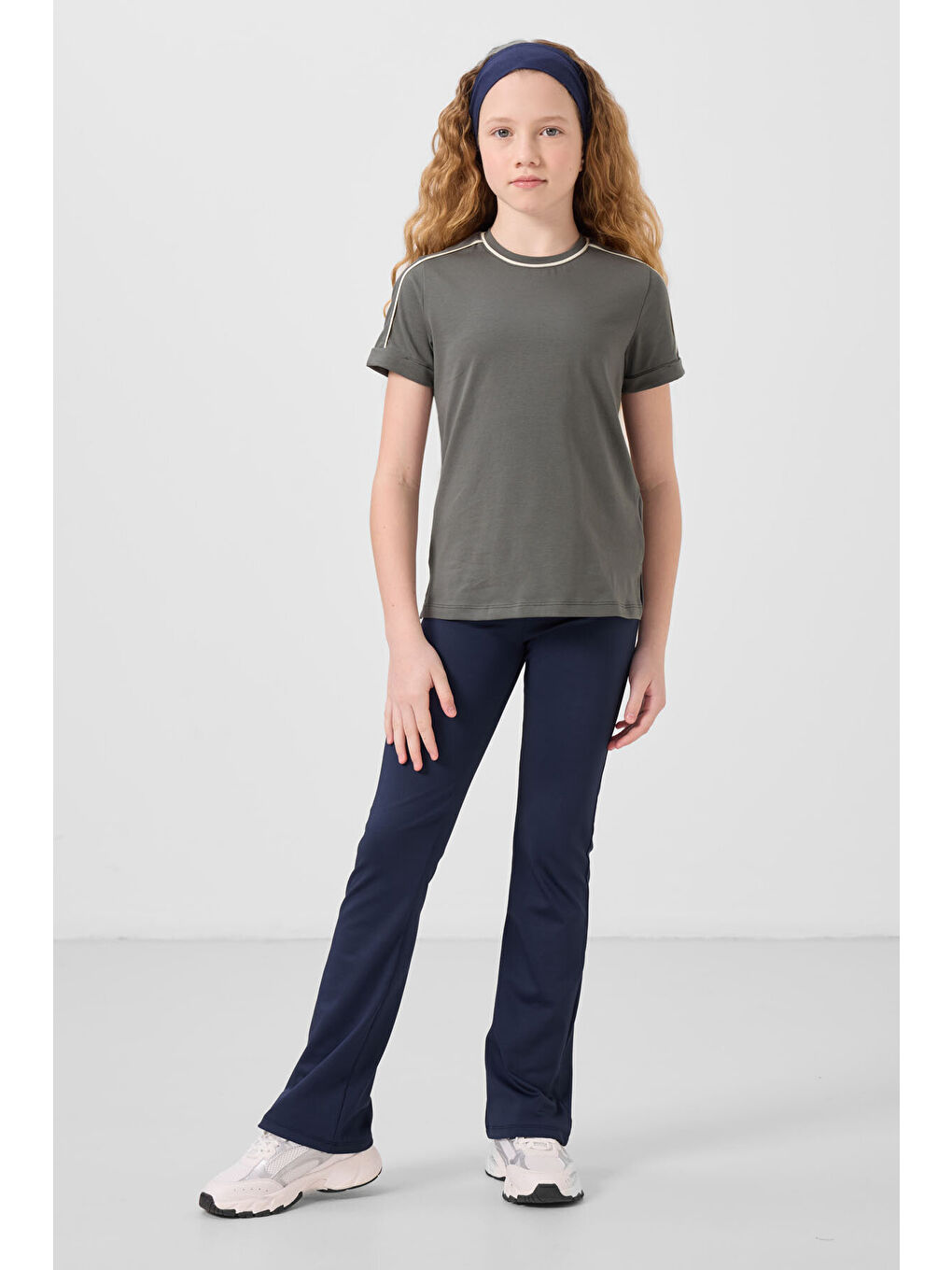 Standart Fit O Yaka 3lü Paket Siyah-Haki-Gül Kurusu Kız Çocuk T-Shirt - 75177-2