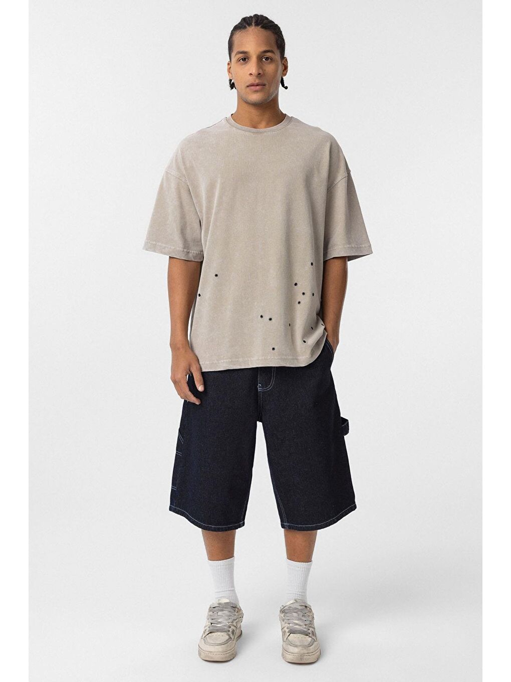 Bej Yıkamalı Metal Detaylı Oversize Tişört Vizon