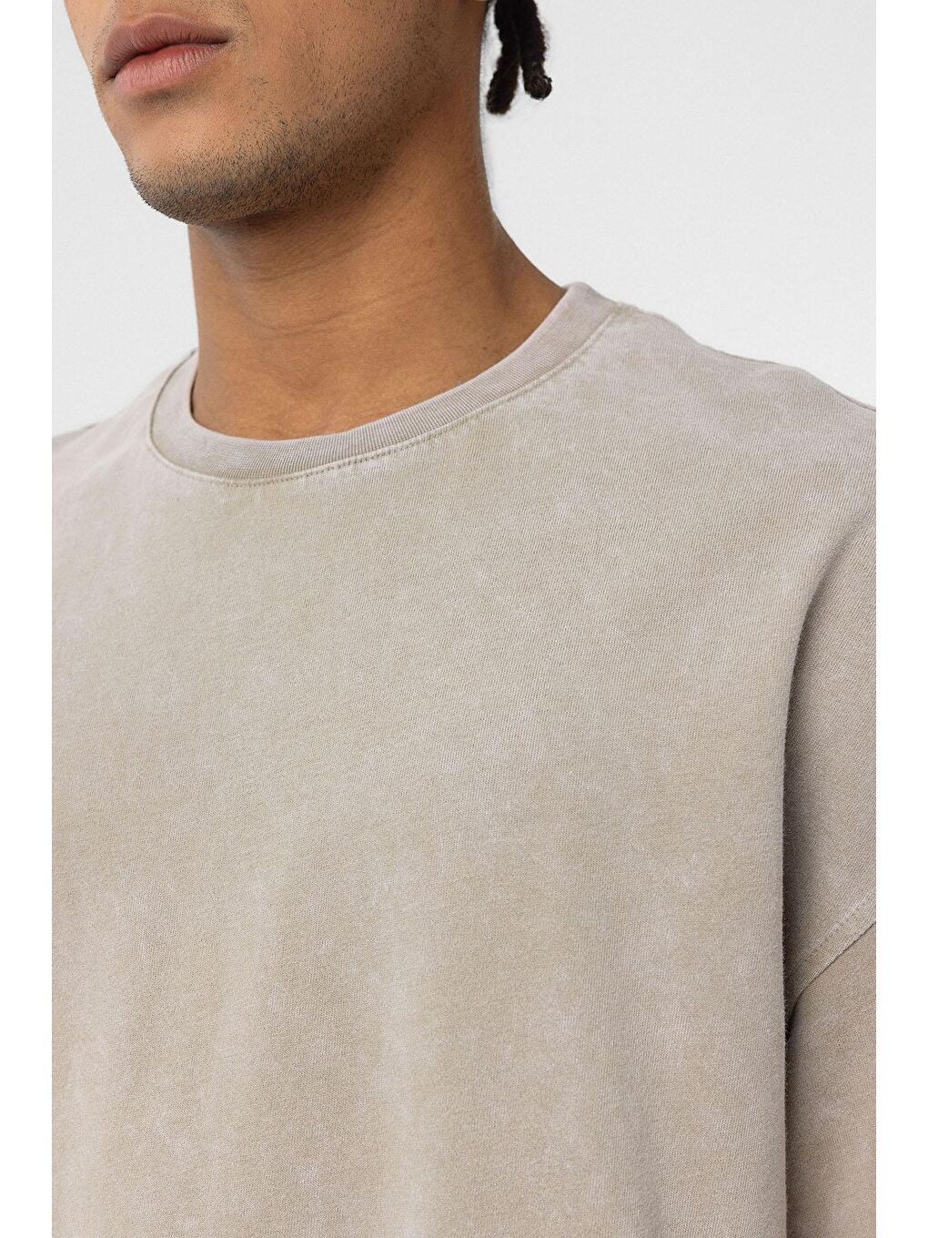 Bej Yıkamalı Metal Detaylı Oversize Tişört Vizon-3