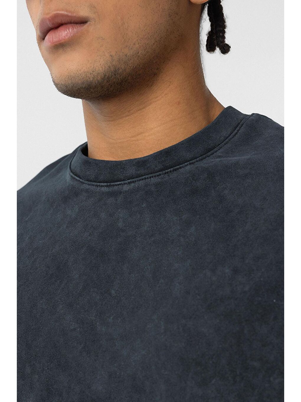 Yıkamalı Metal Detaylı Oversize Tişört Siyah-4