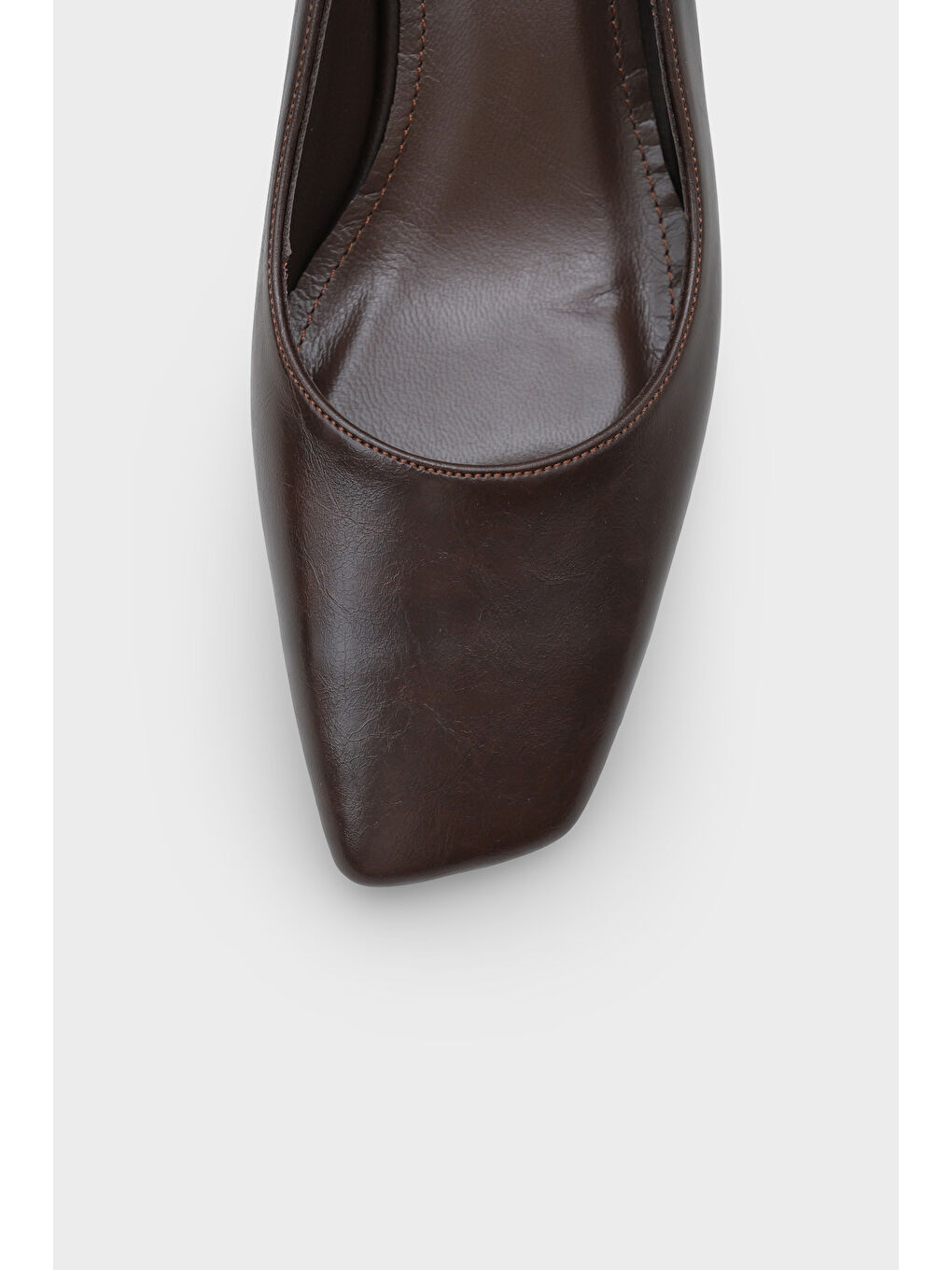 Kahverengi Janie Orta Boy Topuklu Küt Burunlu Hakiki Deri Astarlı Kadın Ayakkabı-2