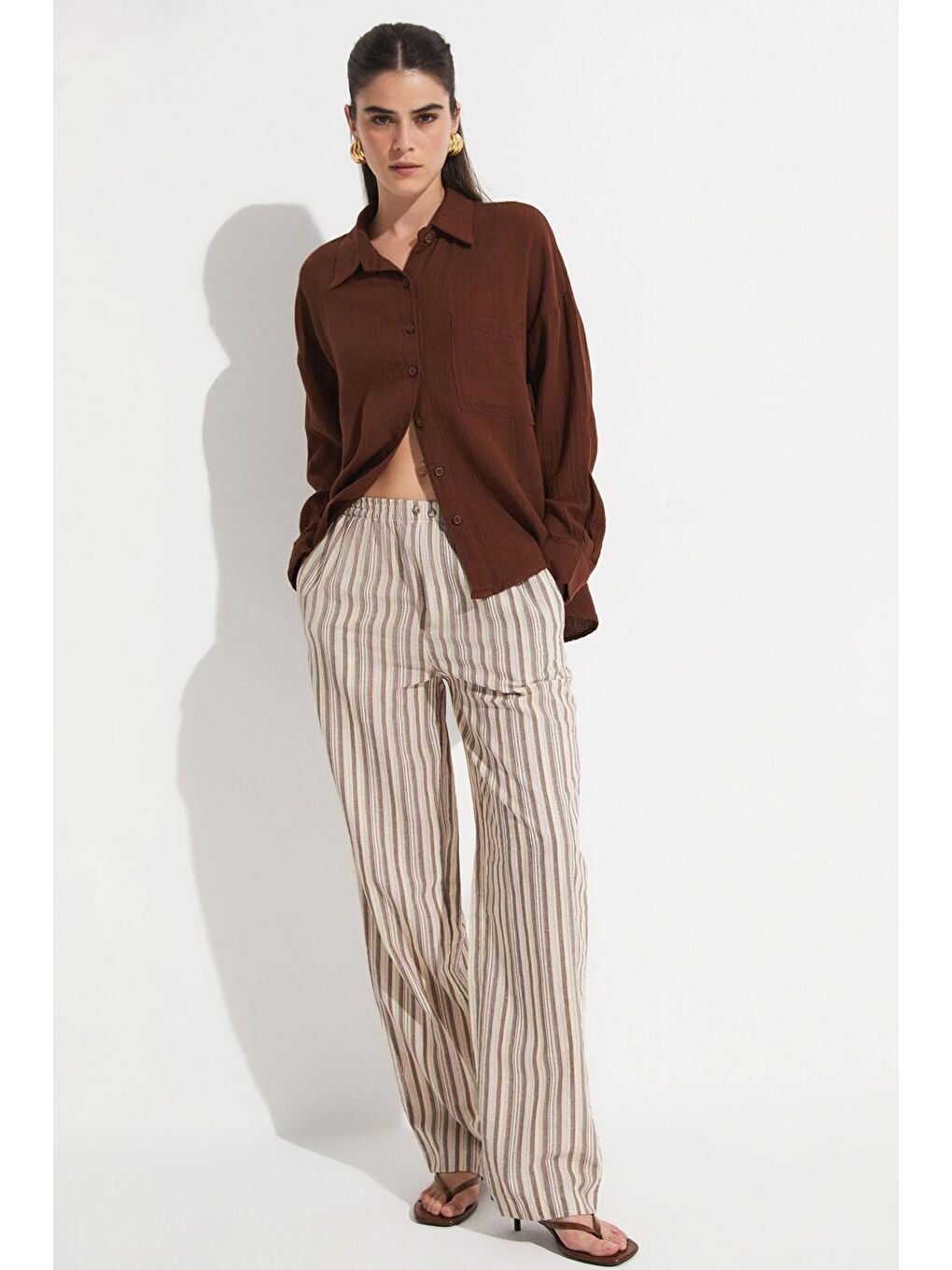 Kahverengi Kadın Pamuk Cep Detaylı Gömlek-1