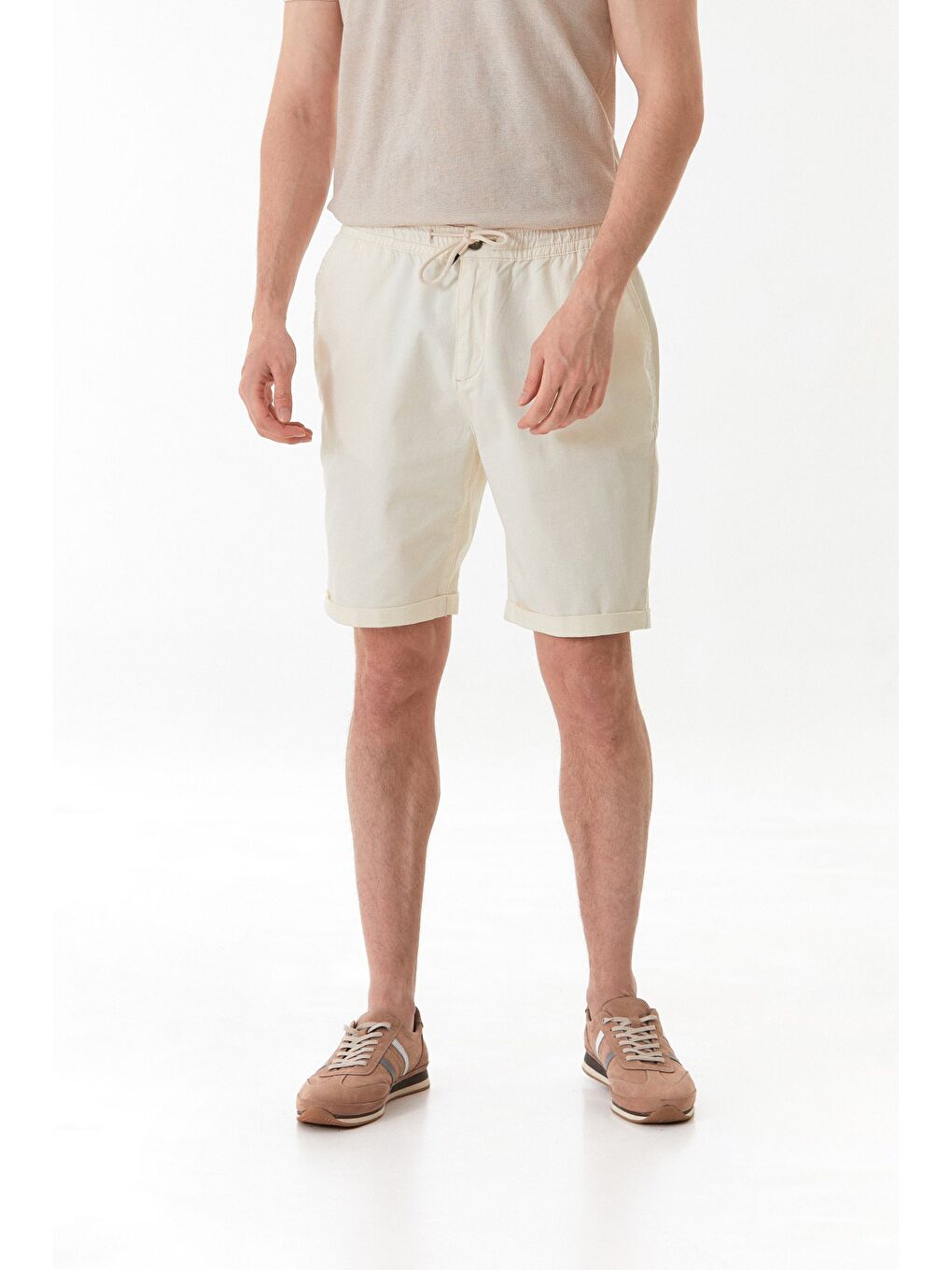 Ekru Beli Lastikli Bağlamalı Duble Paça Cepli Şort-1